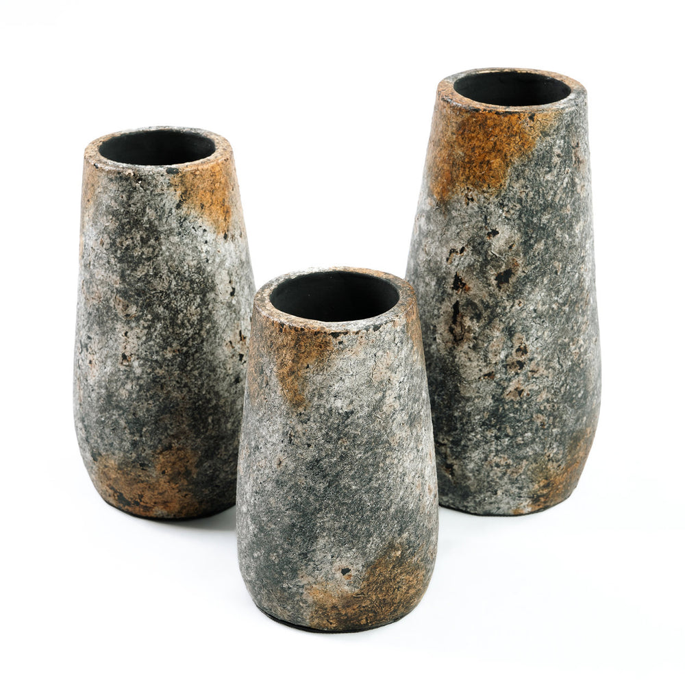 the-spooky-vase-antique-grey-m