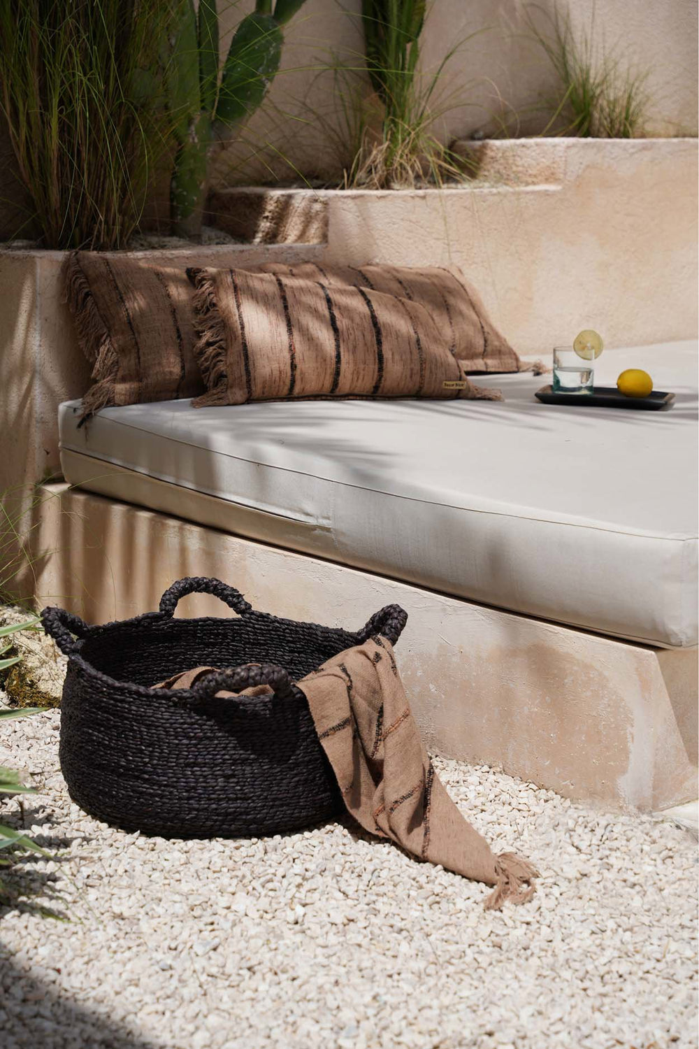 les-quatre-mains-baskets-black-m
