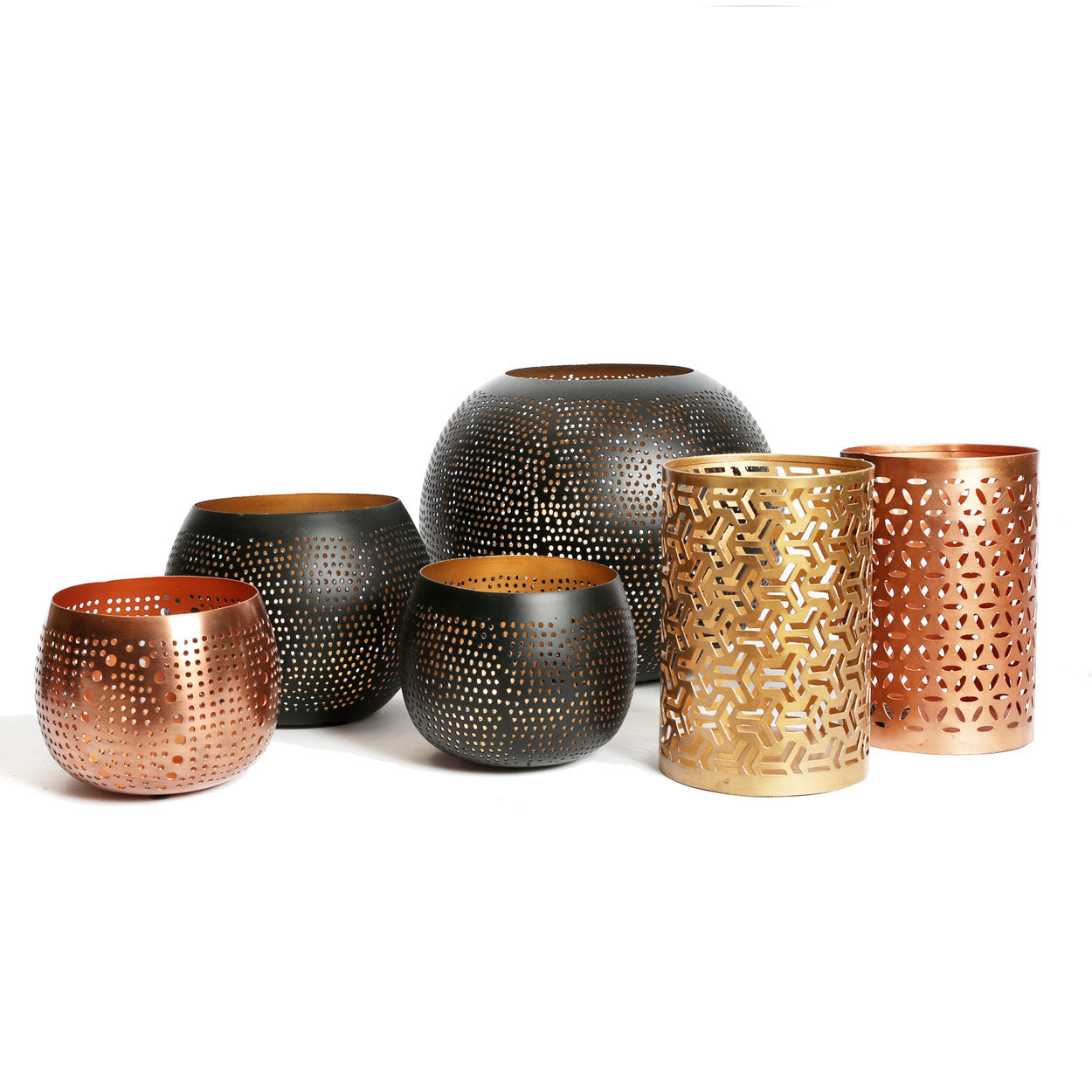 Medium-sized gold brass candle holder with sleek modern style