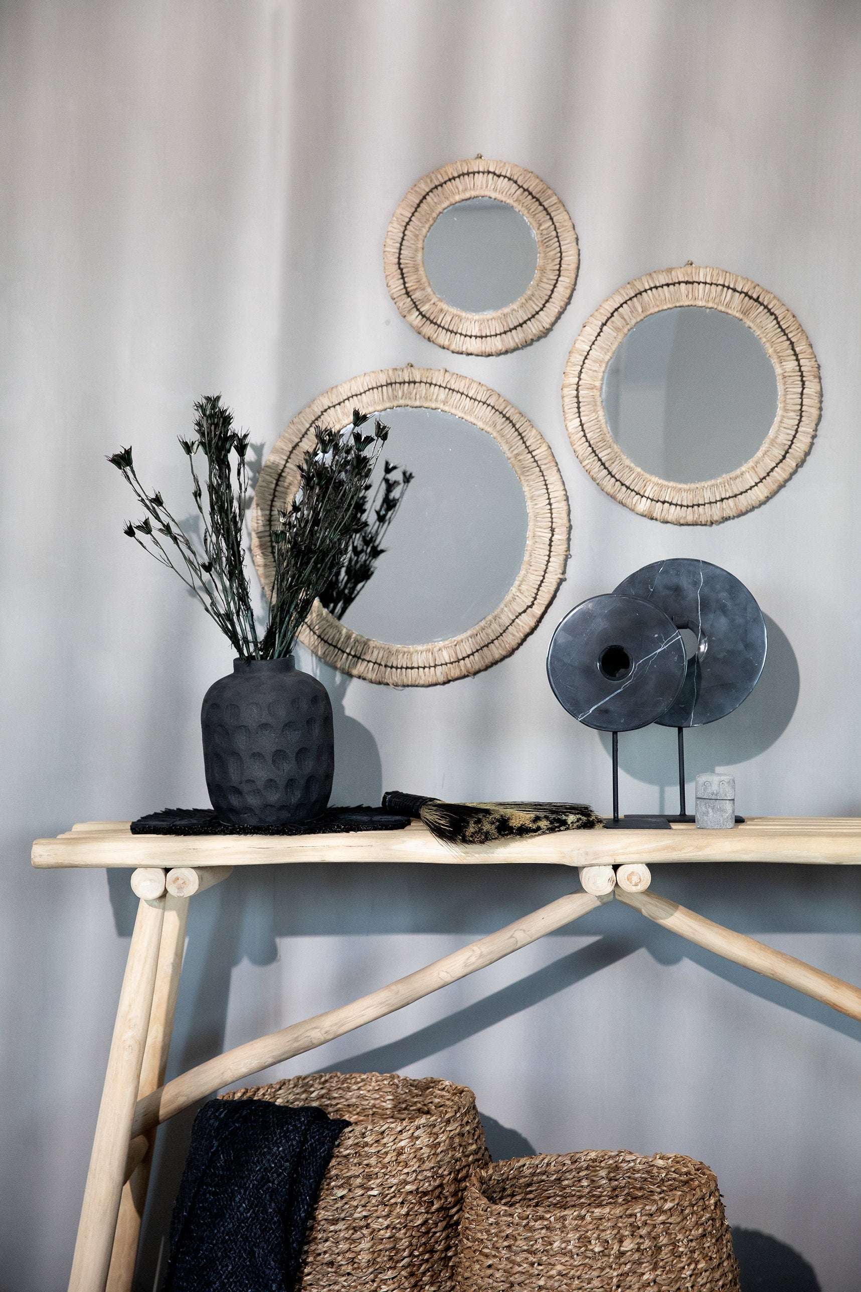 the-gajih-mirror-natural-black-s_40