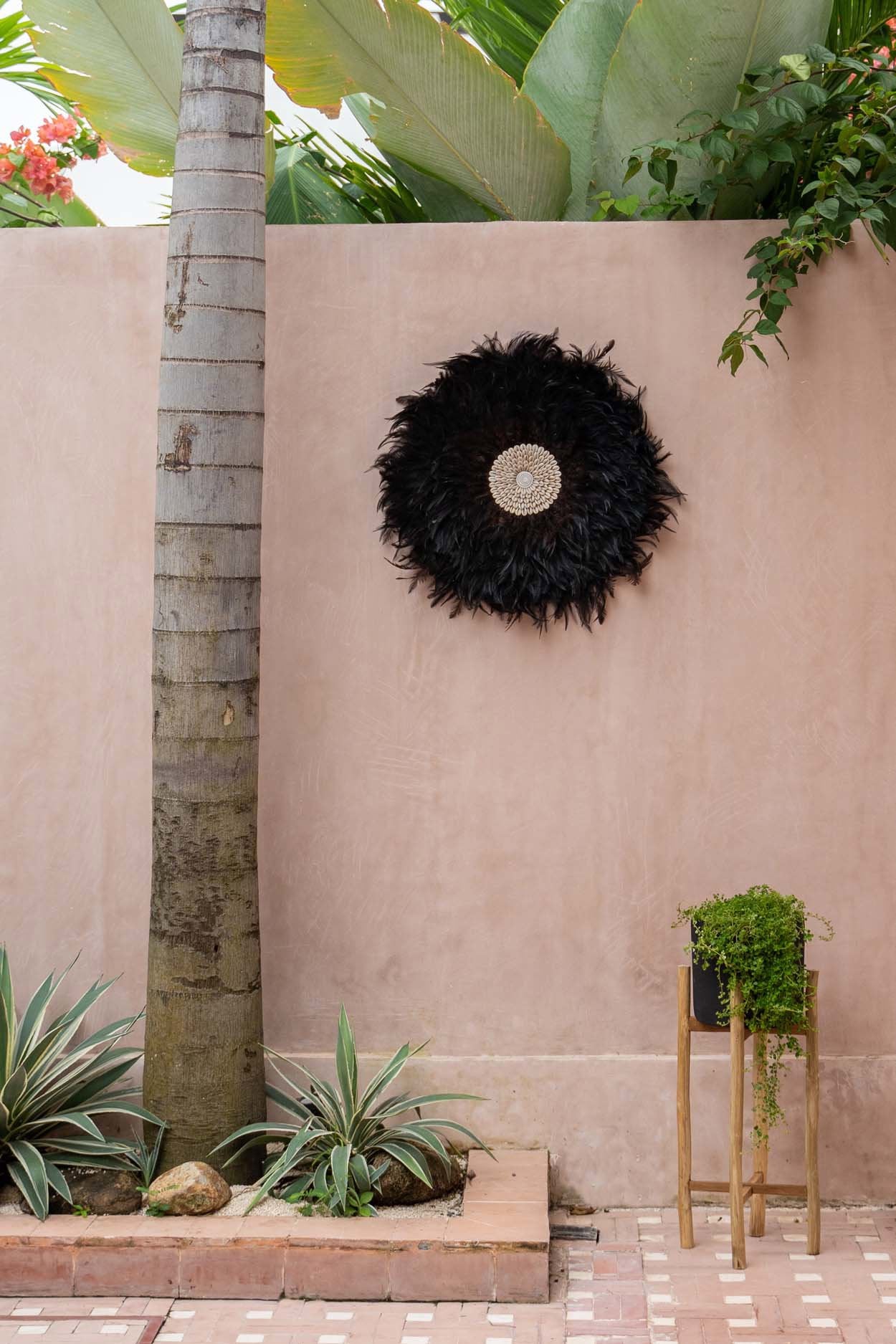 the-coastal-juju-black-l