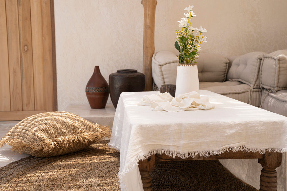 the-linen-tablecloth-white-150x250