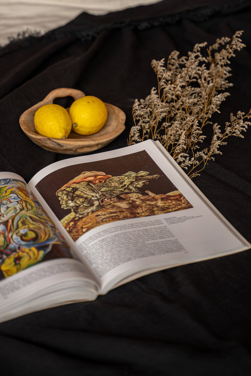 the-linen-tablecloth-black-150x200