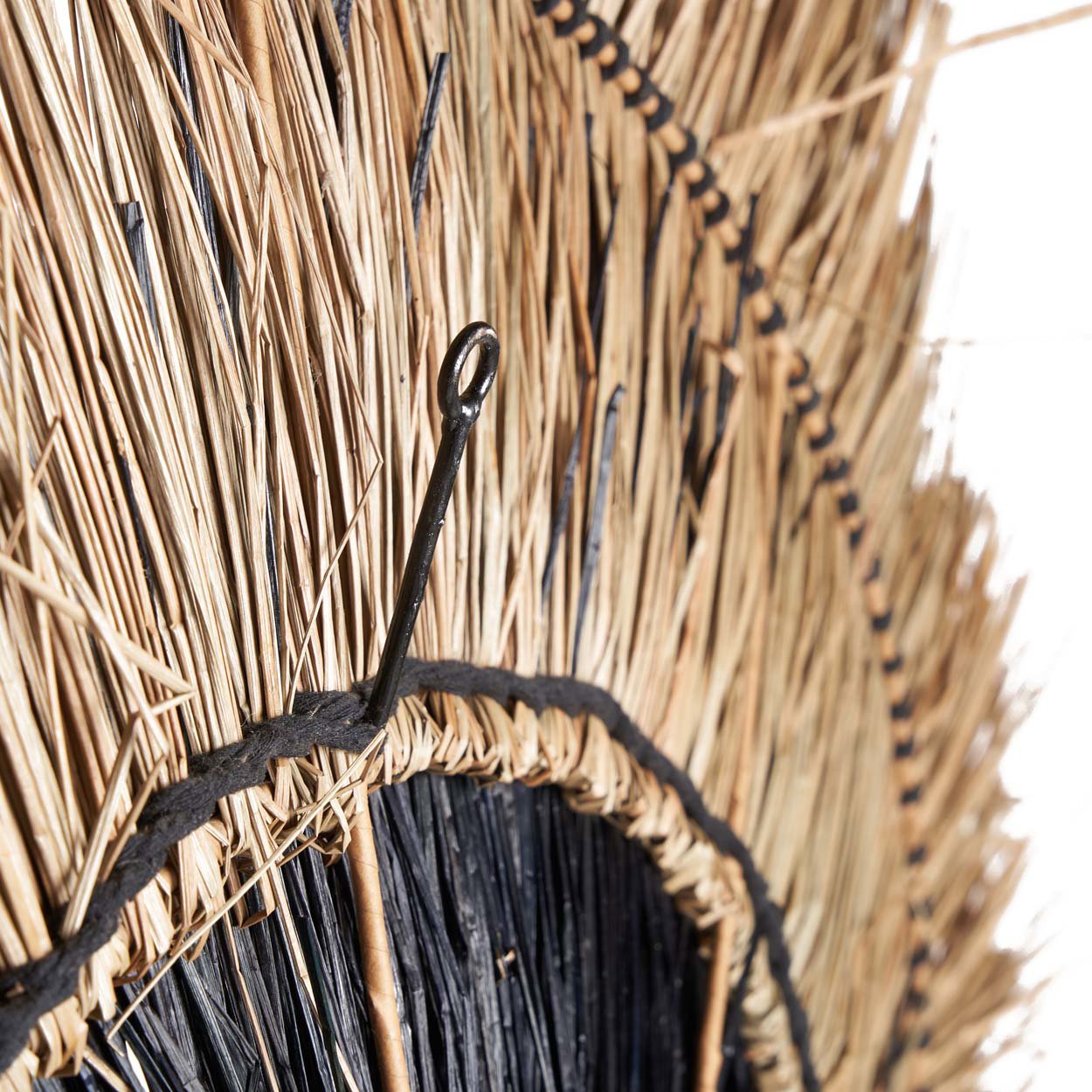 the-amazonia-wall-deco-natural-black