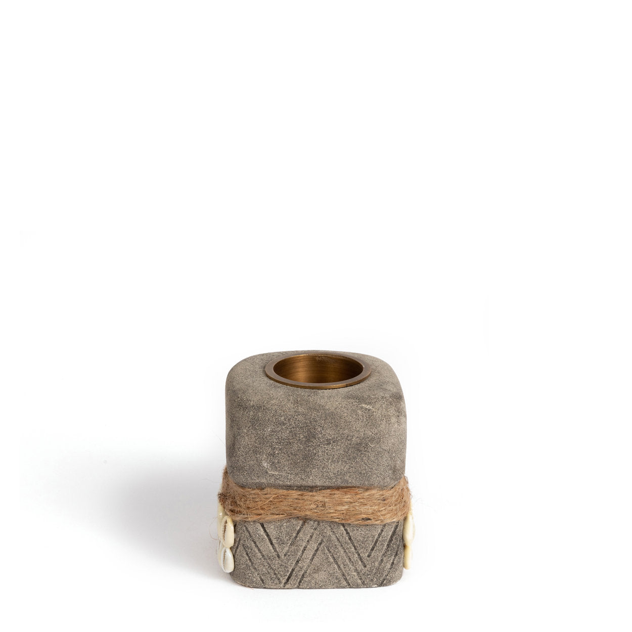 the-sumba-stone-31-candle-holder