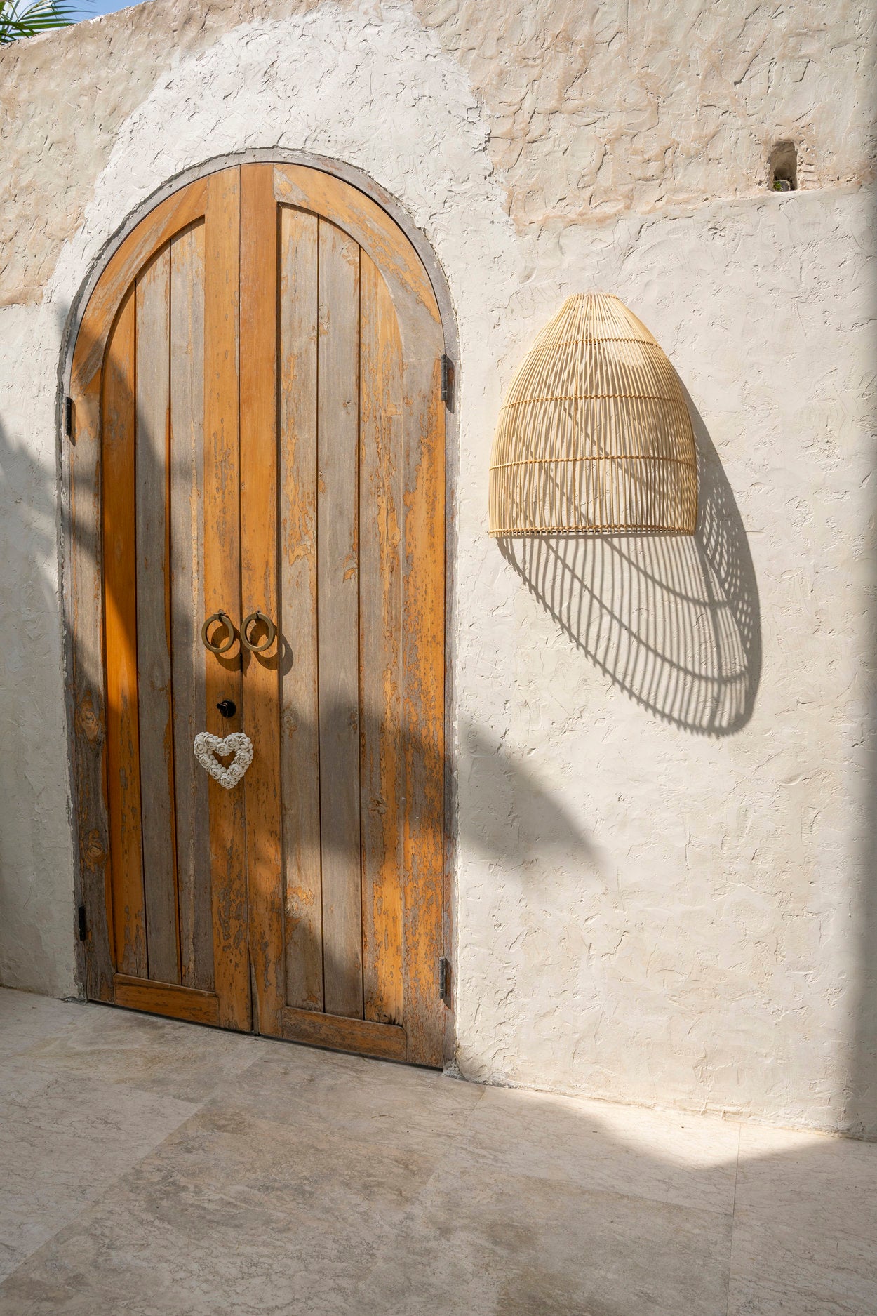 the-lalo-wall-applique-natural-l