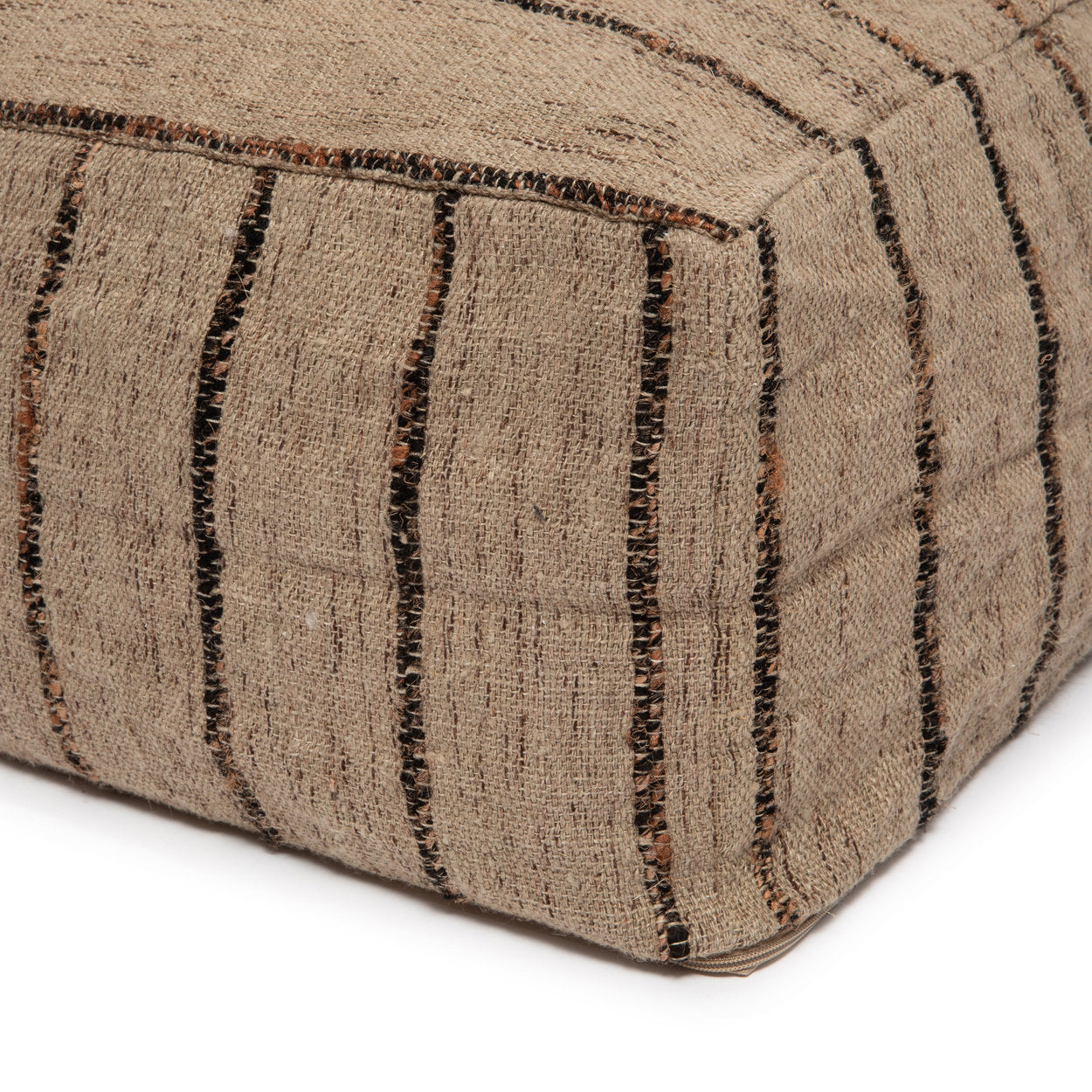 the-oh-my-gee-pouffe-beige-black