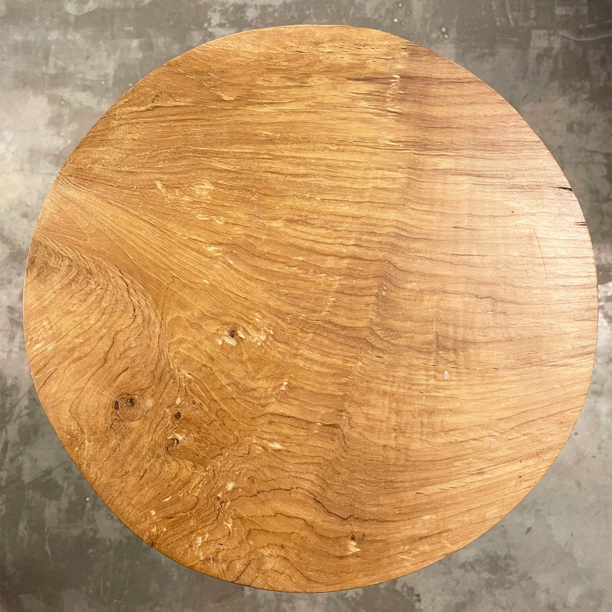 Natural wooden tall bar stool 75 cm, designed for stylish seating