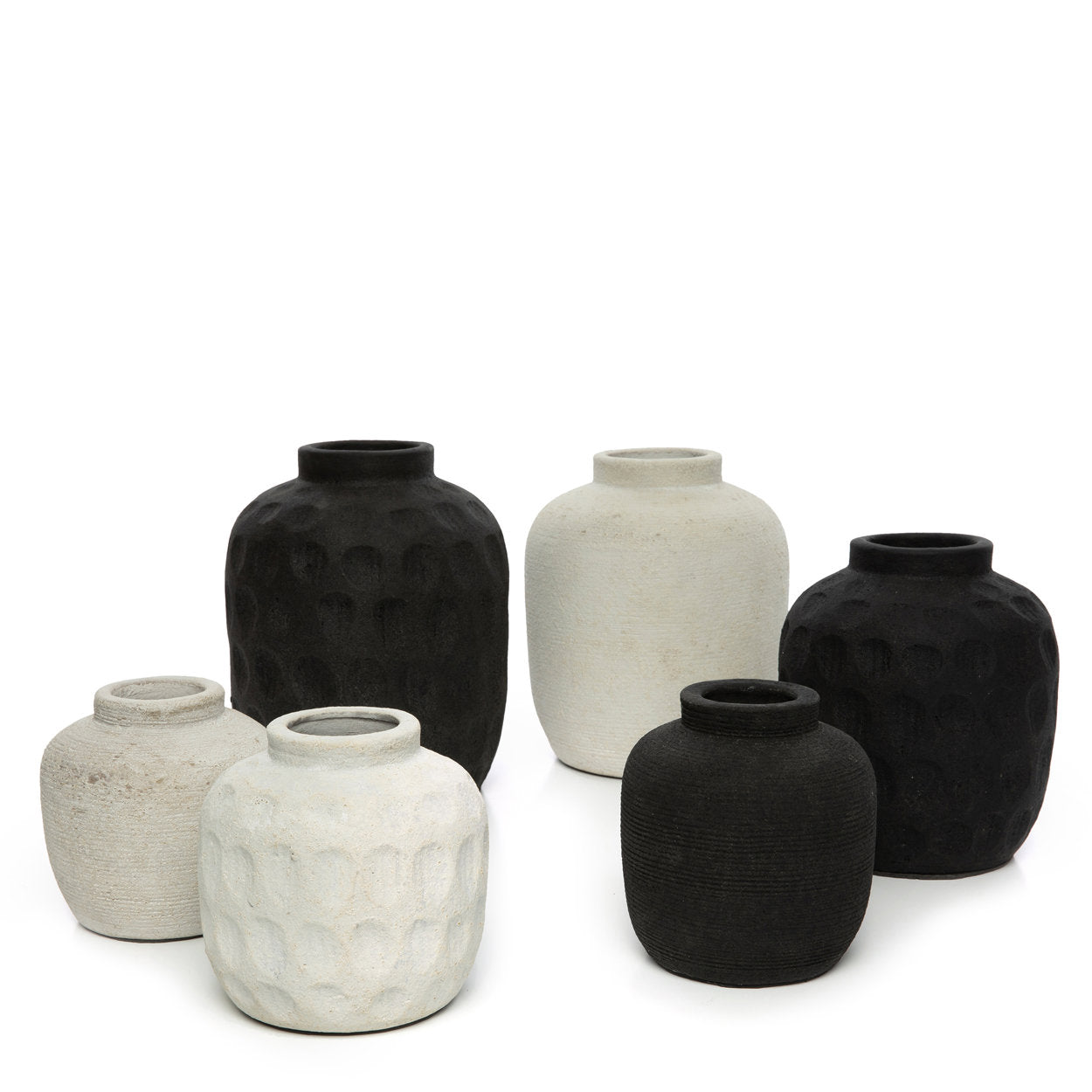 the-peaky-vase-black-s
