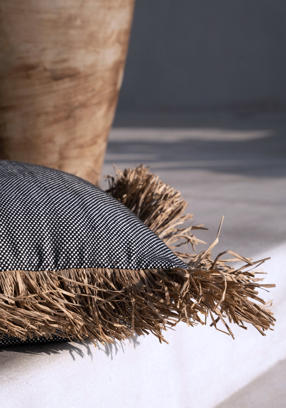 the-cotton-bonita-cushion-cover-natural-black-40x40