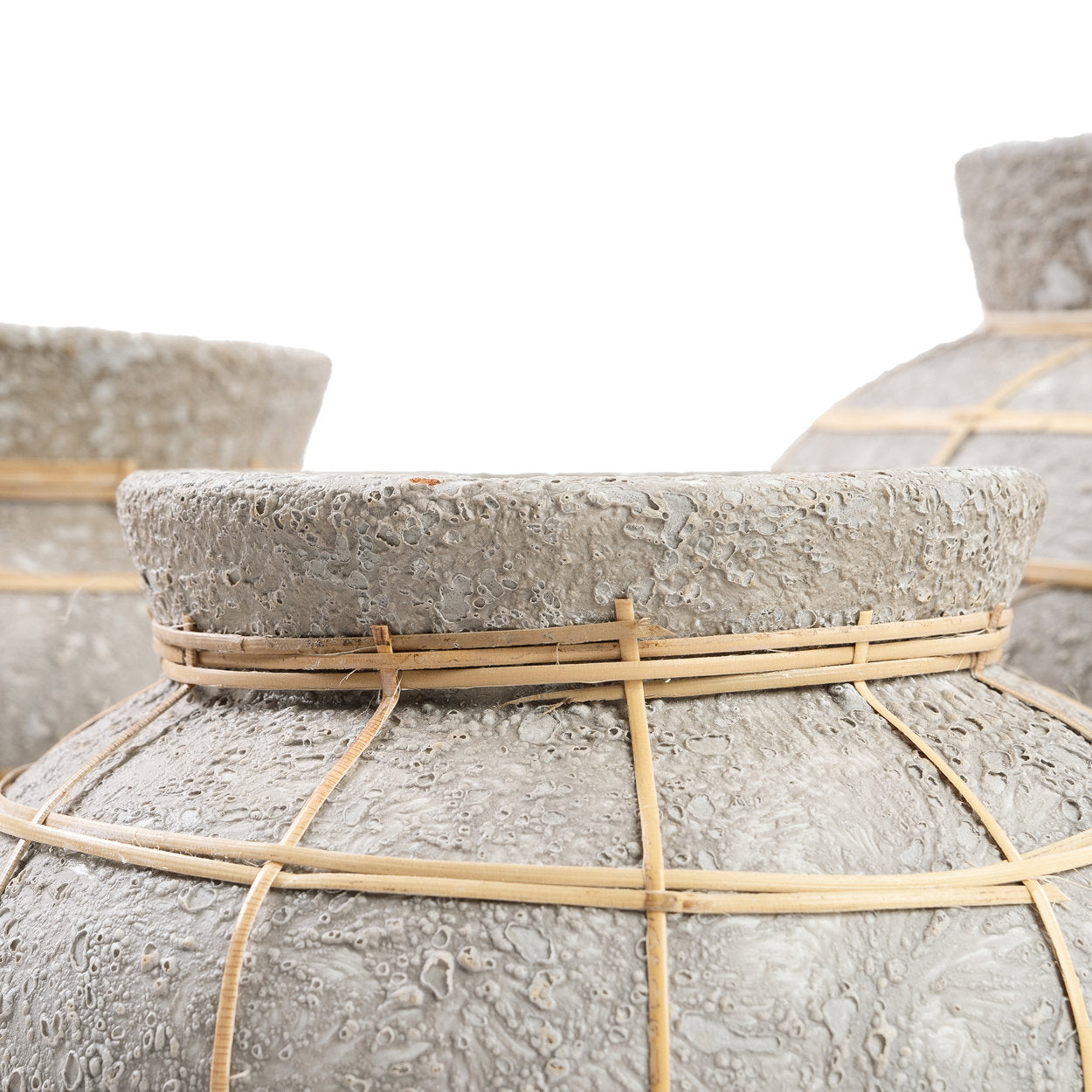 the-belly-vase-concrete-natural-m