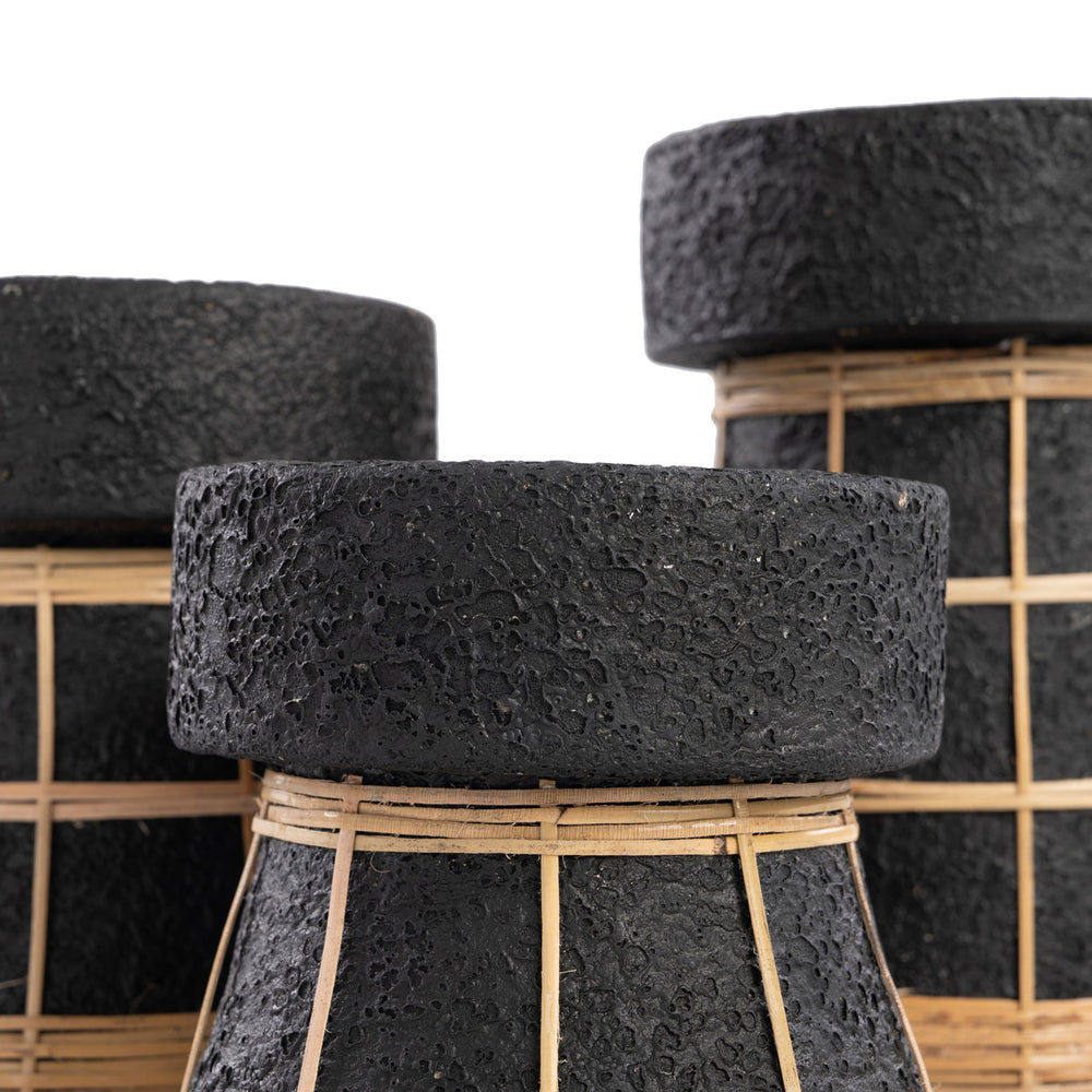 the-serene-candle-holder-black-natural-l