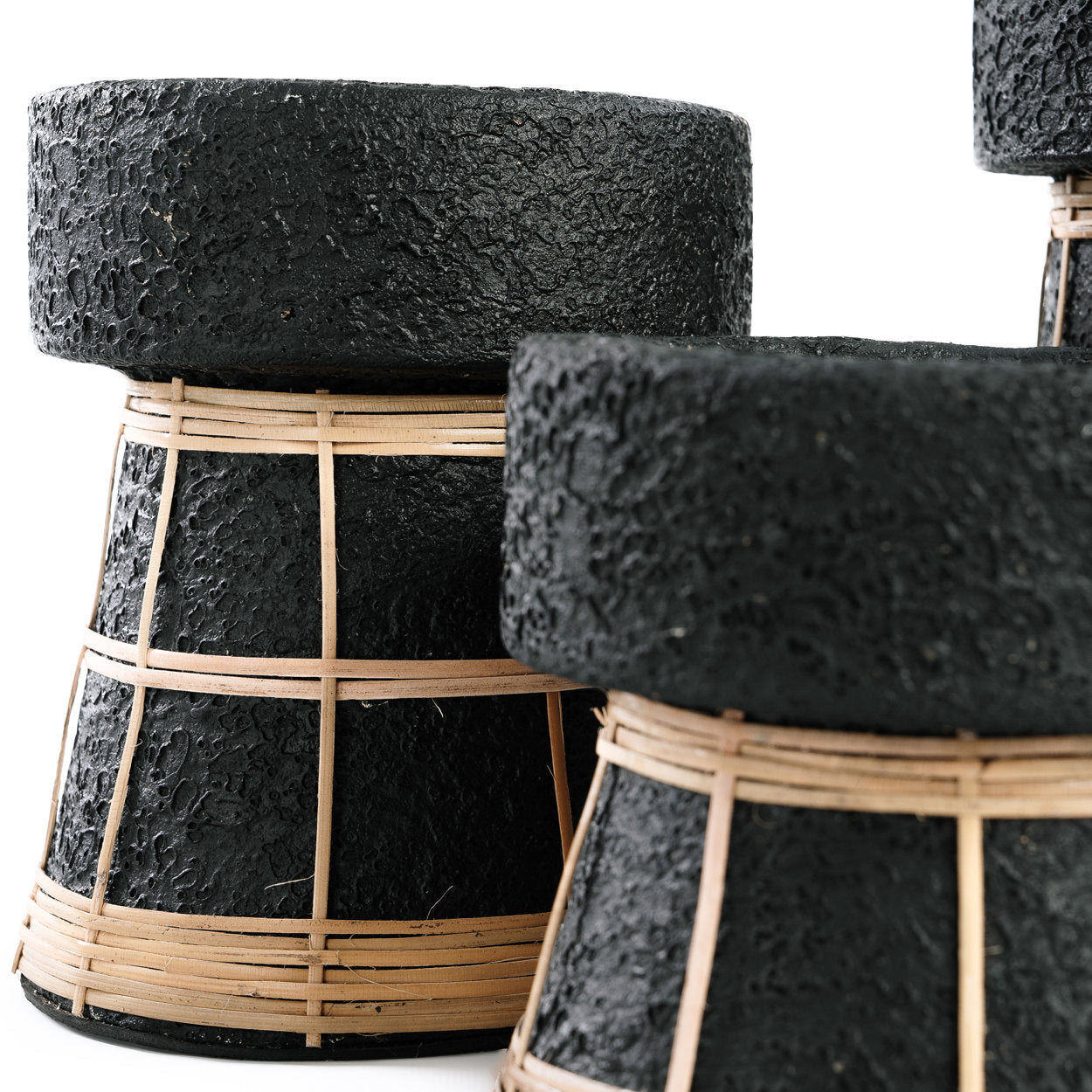 the-serene-candle-holder-black-natural-s