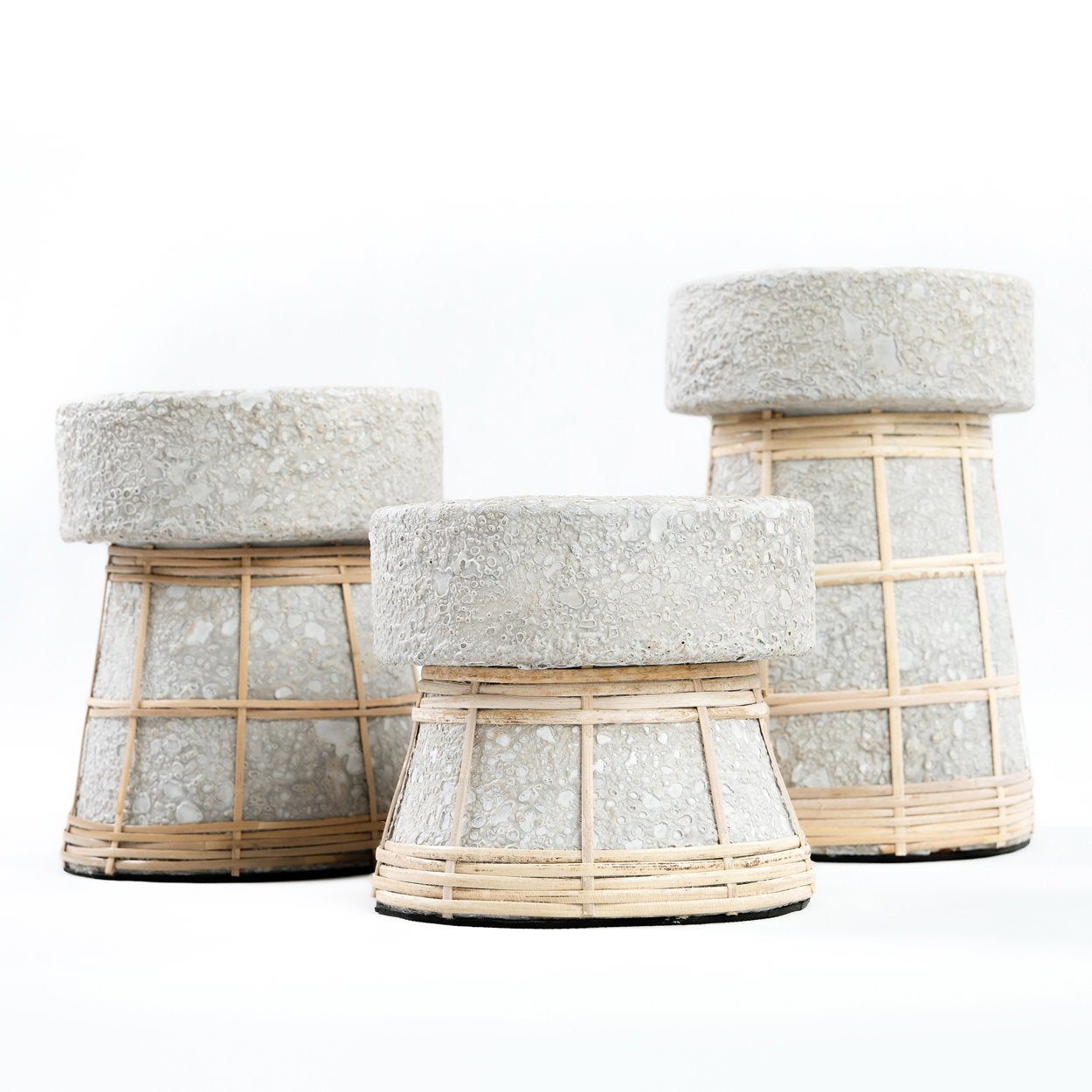 the-serene-candle-holder-concrete-natural-m