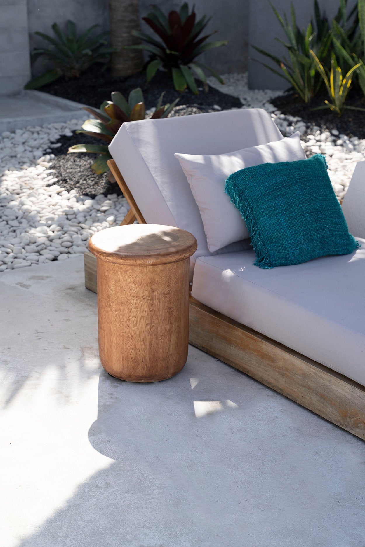 the-killa-stool-natural