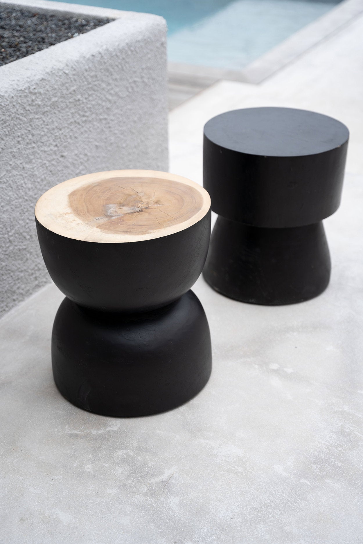 the-karbun-stool-black-natural