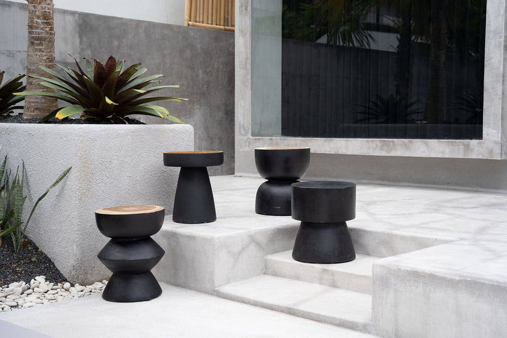 the-warmi-stool-black