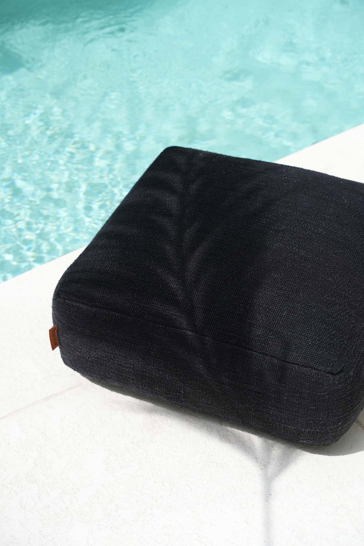 the-comfy-pouffe-black