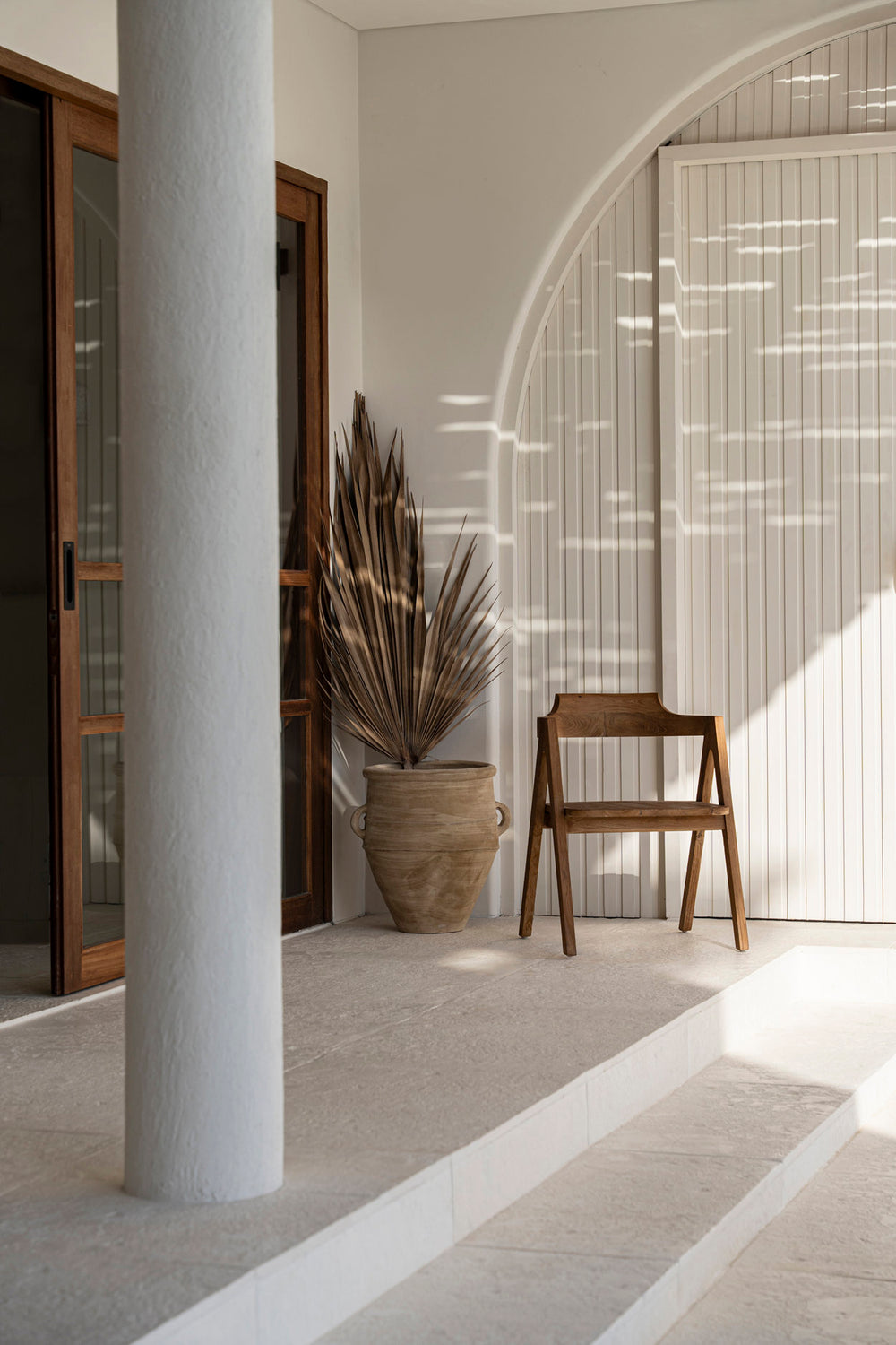 the-nihi-sumba-dining-chair-outdoor