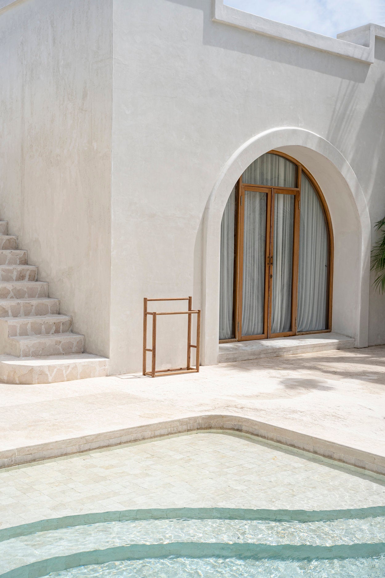 the-rustic-towel-hanger