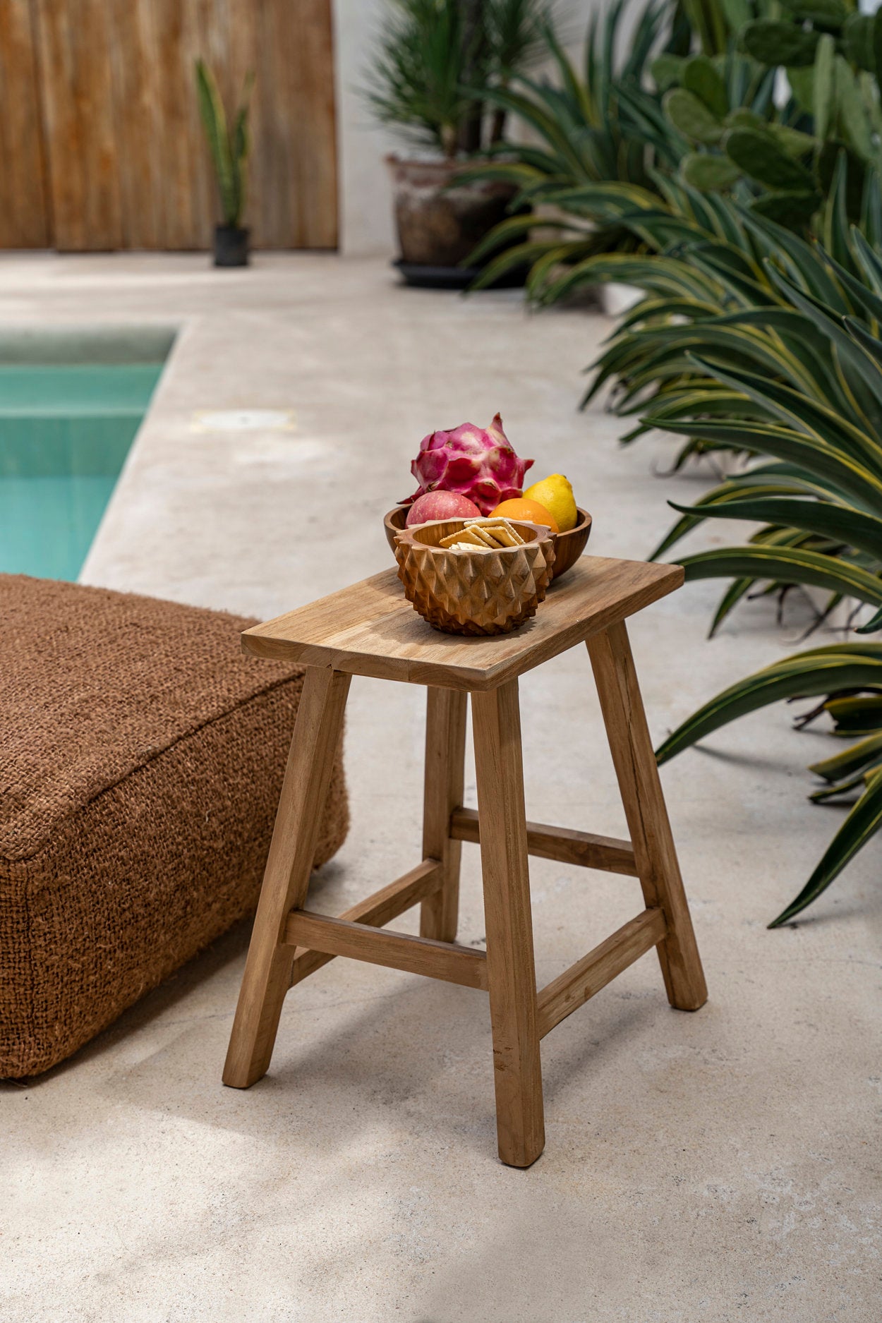 the-oriki-stool-natural