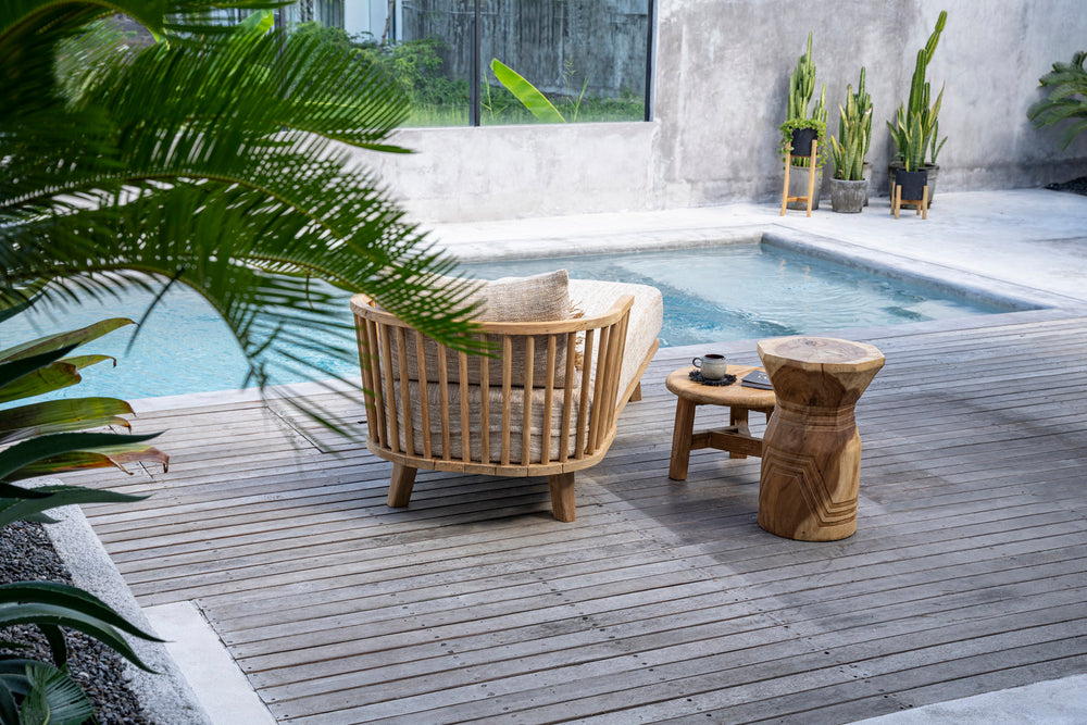 the-bloom-stool-natural