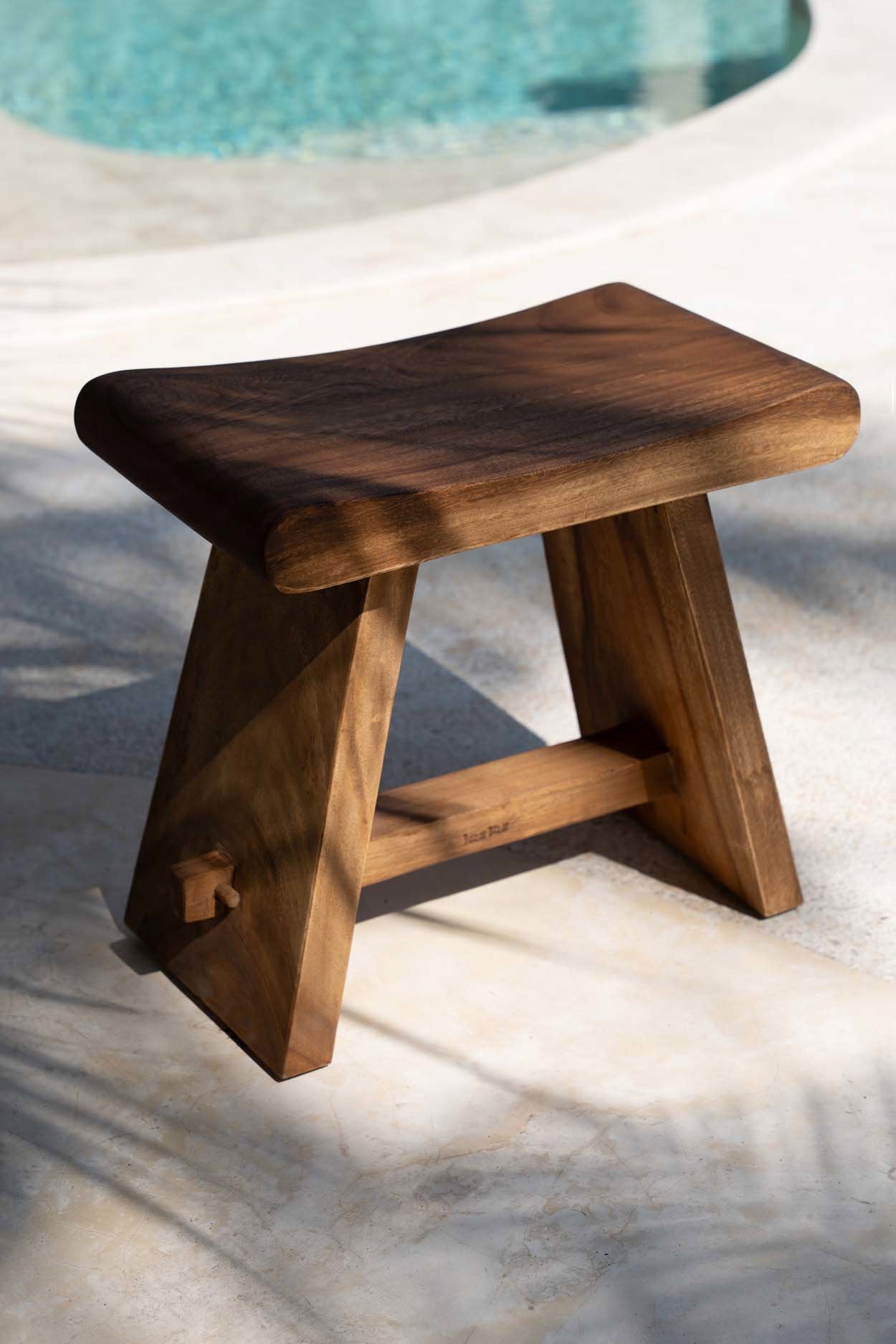 50 cm Suar wood stool, ideal for adding a minimalist touch to your space