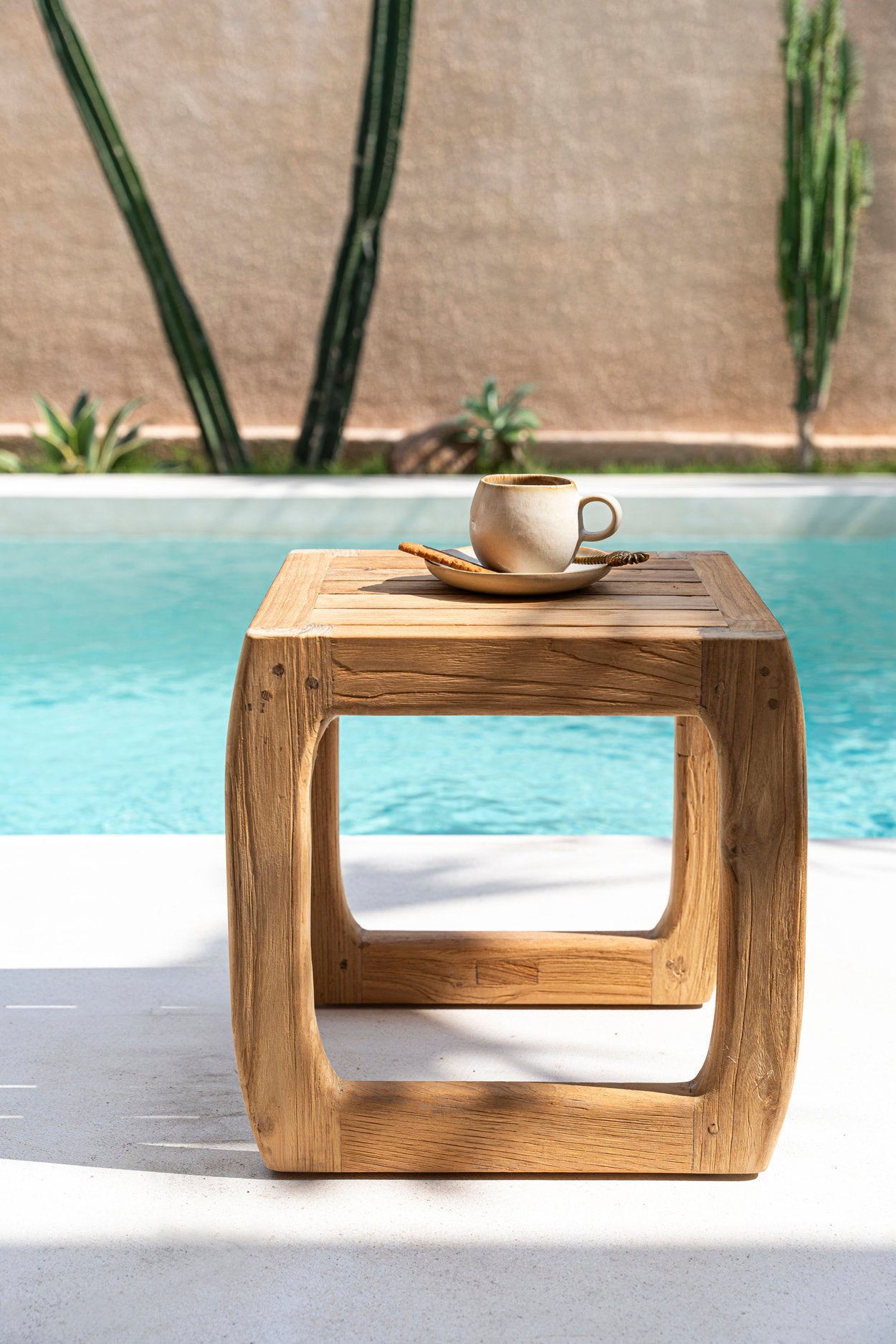 the-symi-stool-outdoor