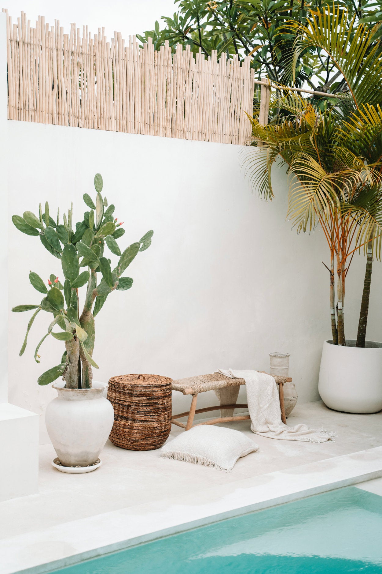 Porto seagrass bench offering spacious seating with natural wood finish