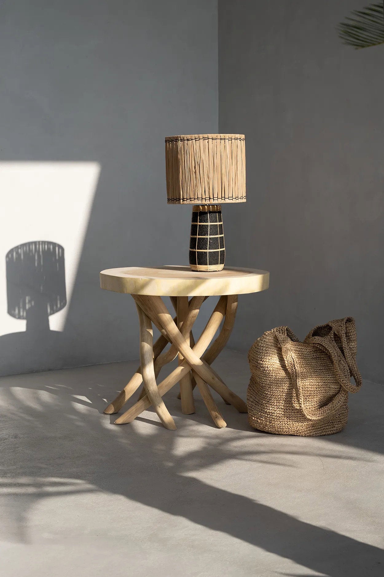 the-skiathos-table-lamp-natural-black