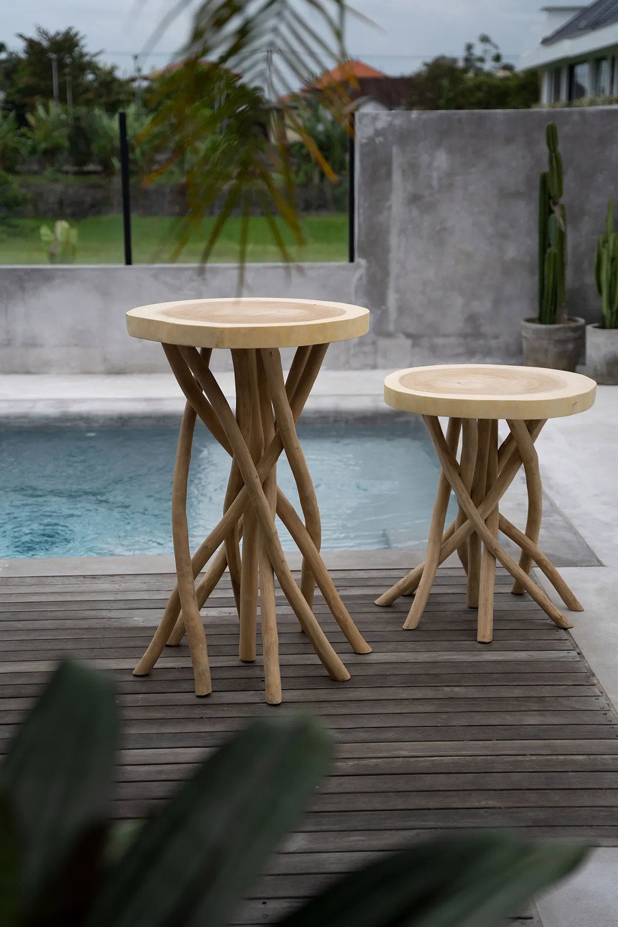 the-gili-side-table