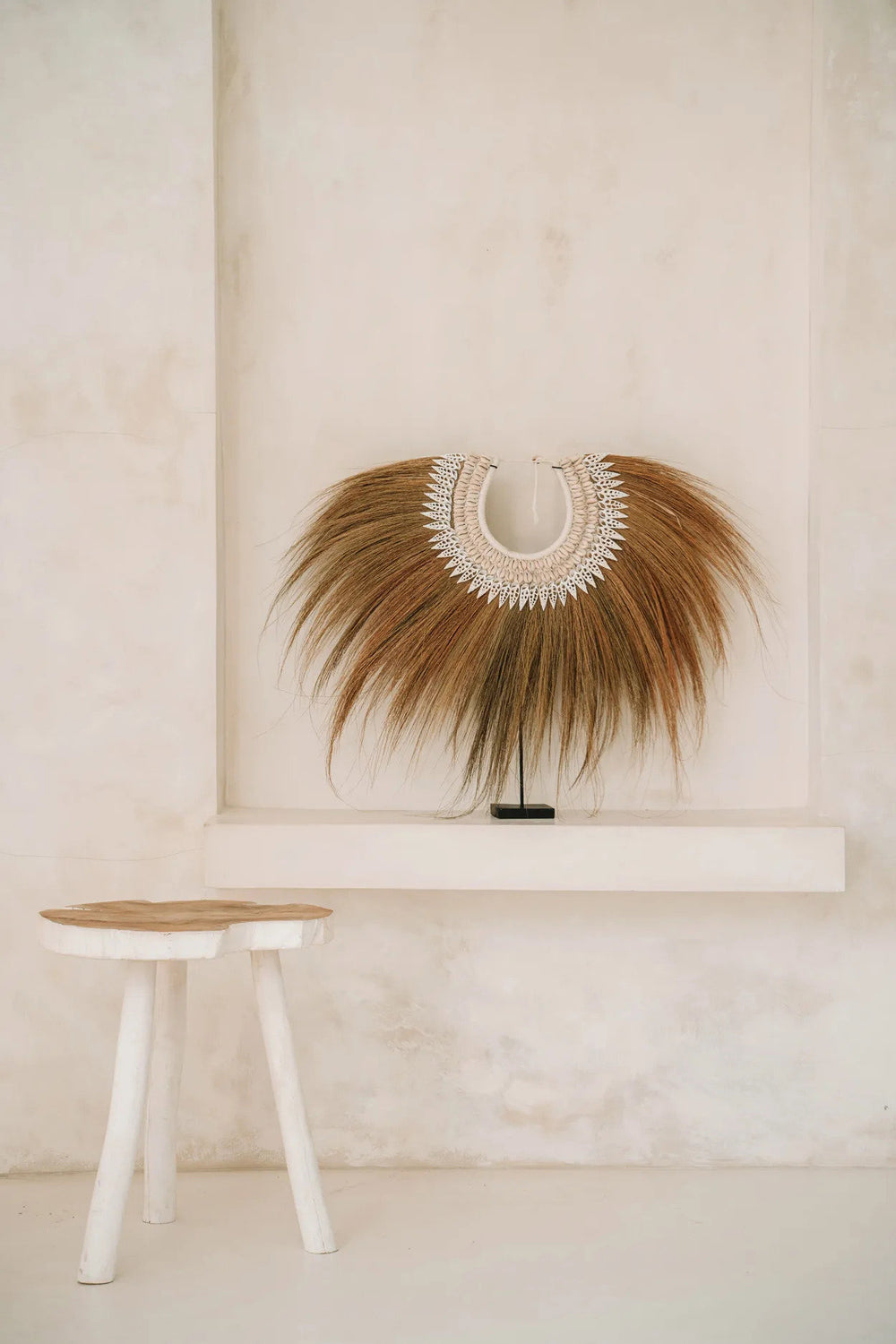 the-organic-side-table-natural-white