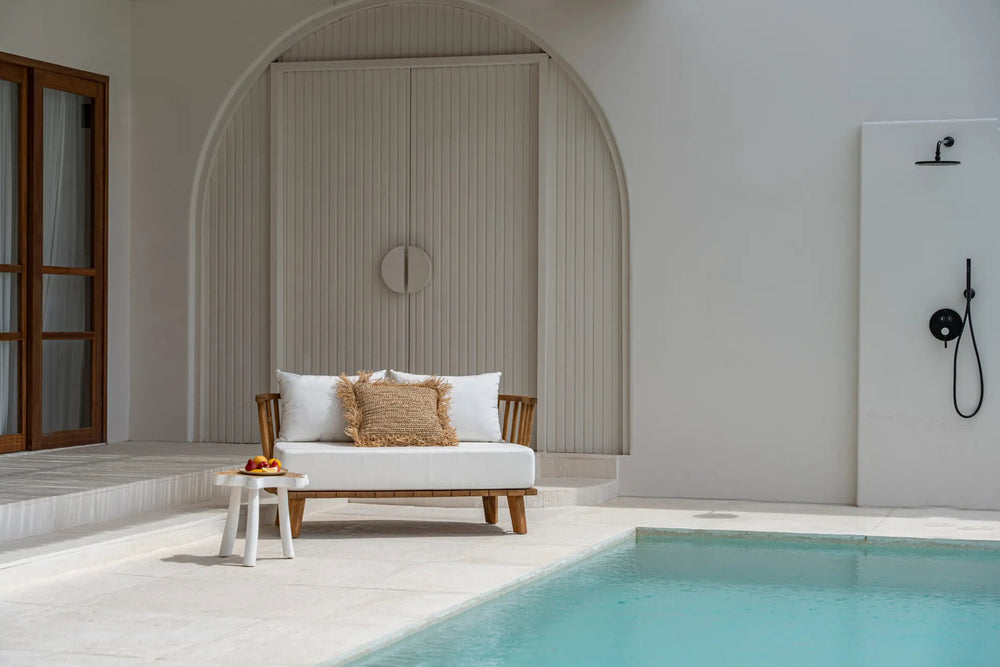 the-organic-side-table-natural-white