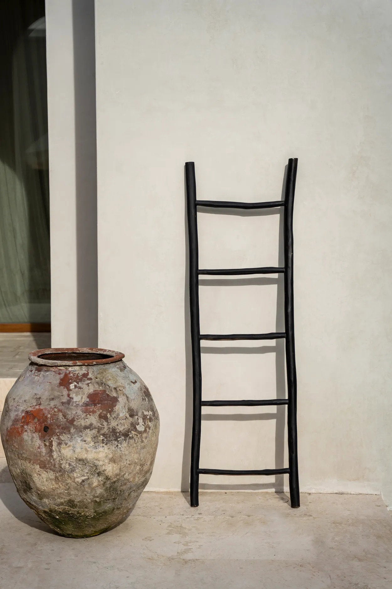 the-tulum-ladder-black-165