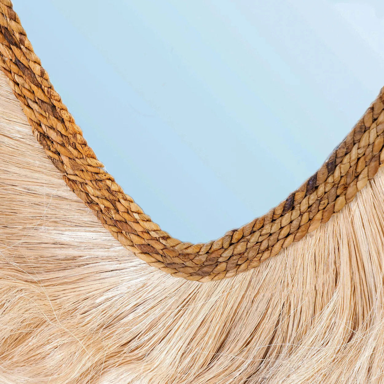 the-la-duchessa-mirror-natural-l