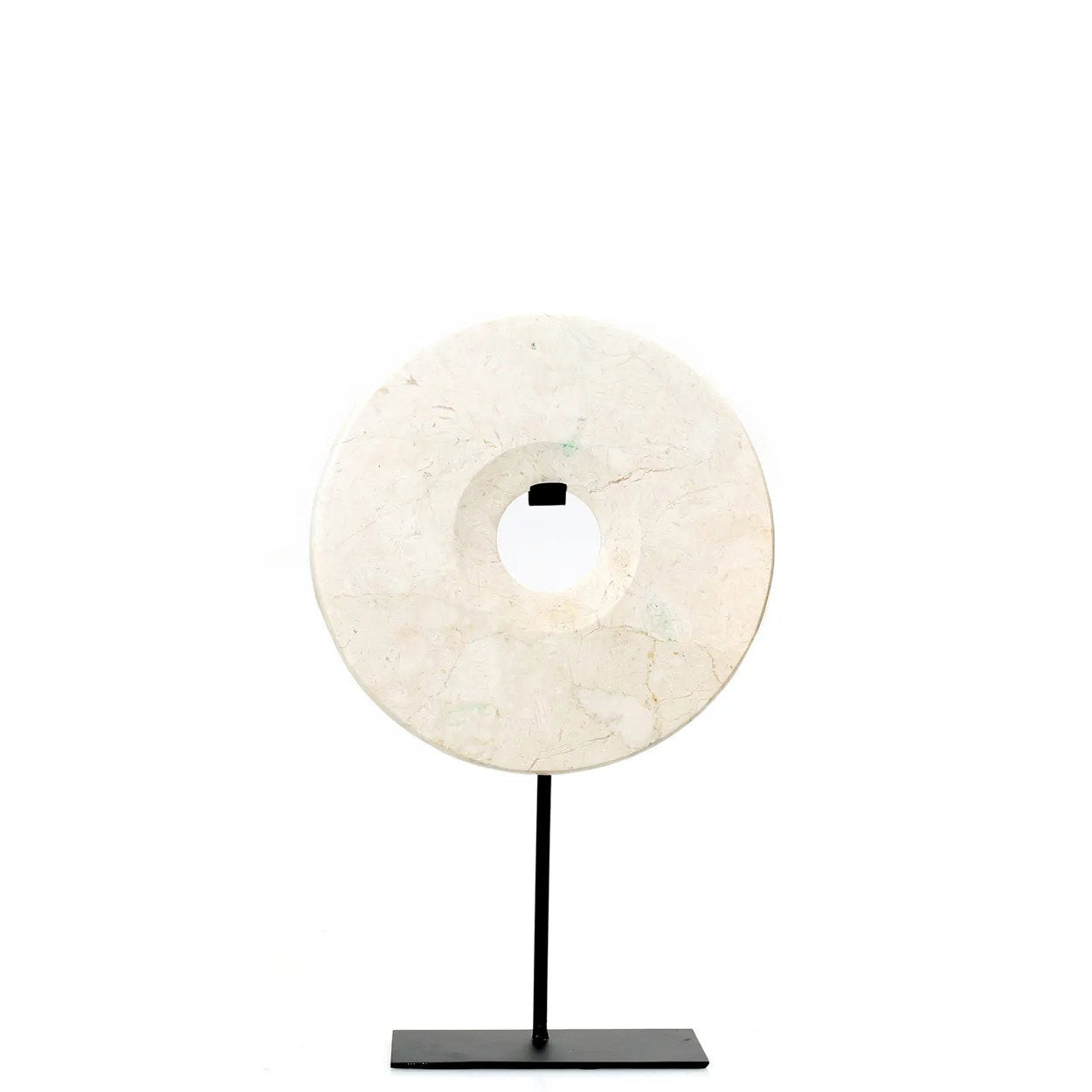 the-marble-disc-on-stand-white-m