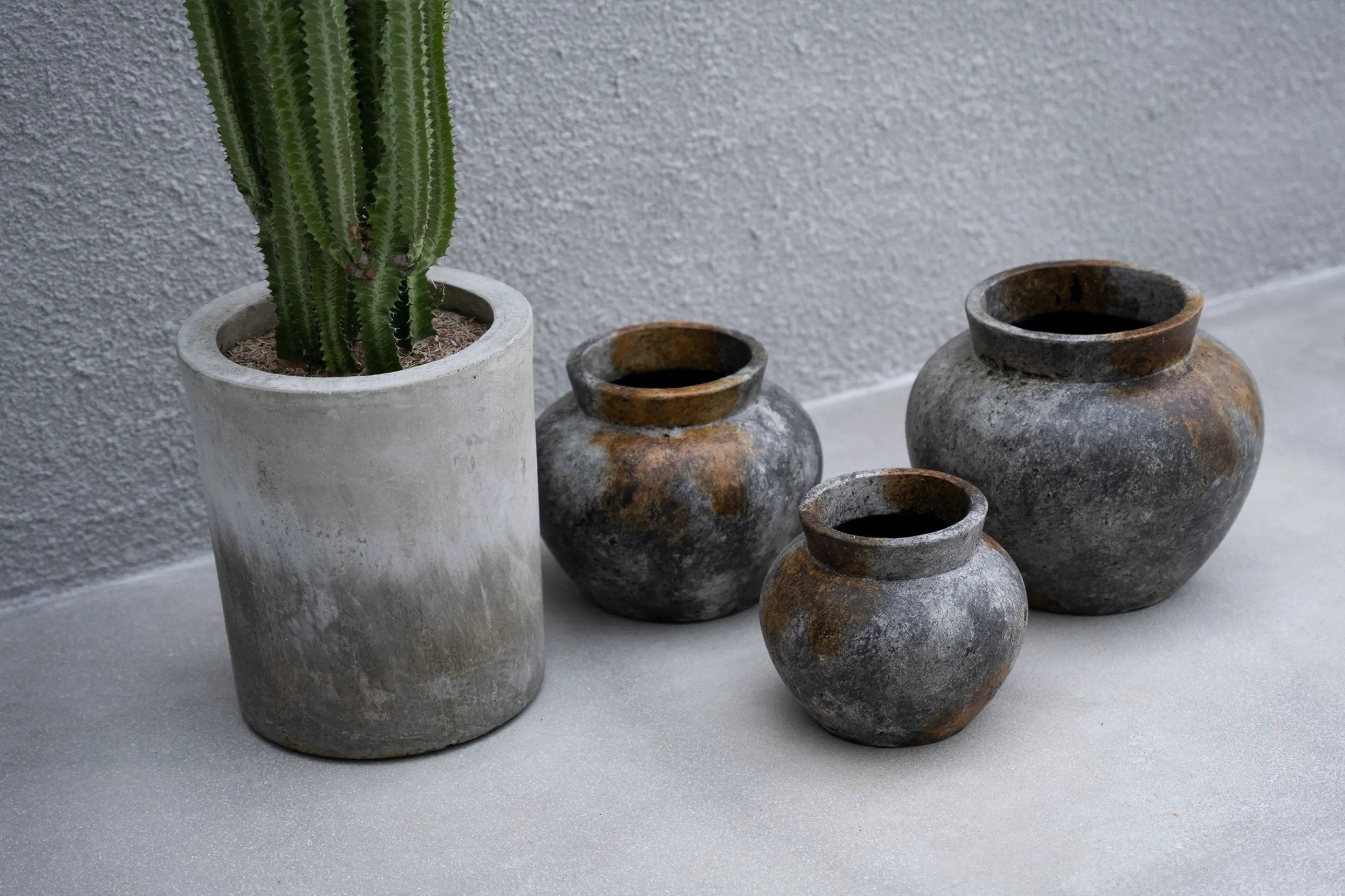 the-funky-vase-antique-grey-m