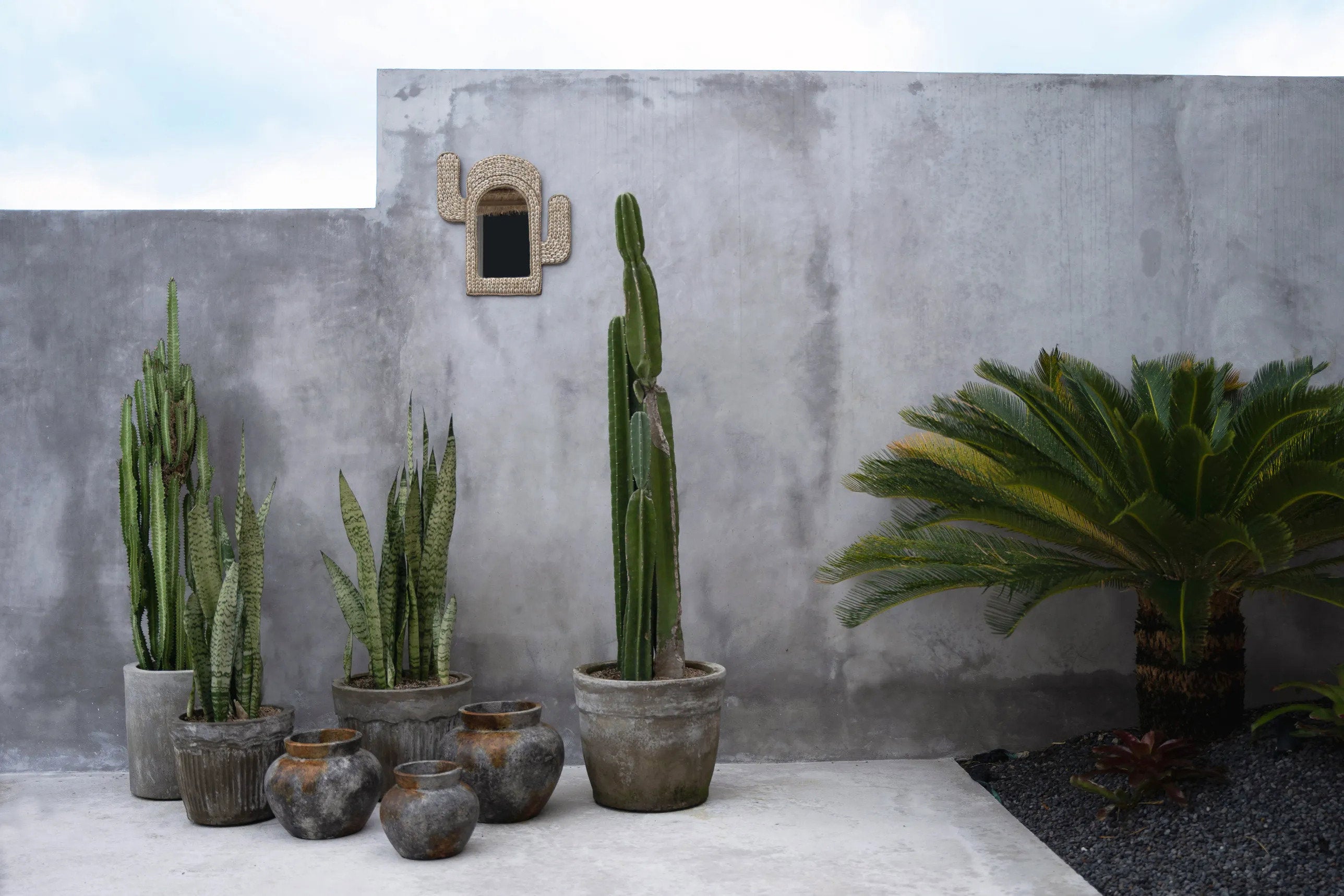 the-funky-vase-antique-grey-m