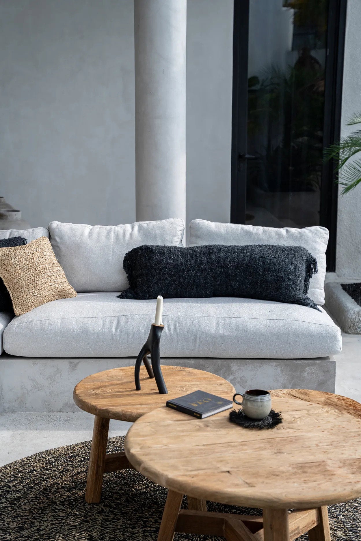 the-triple-twig-candle-holder-black