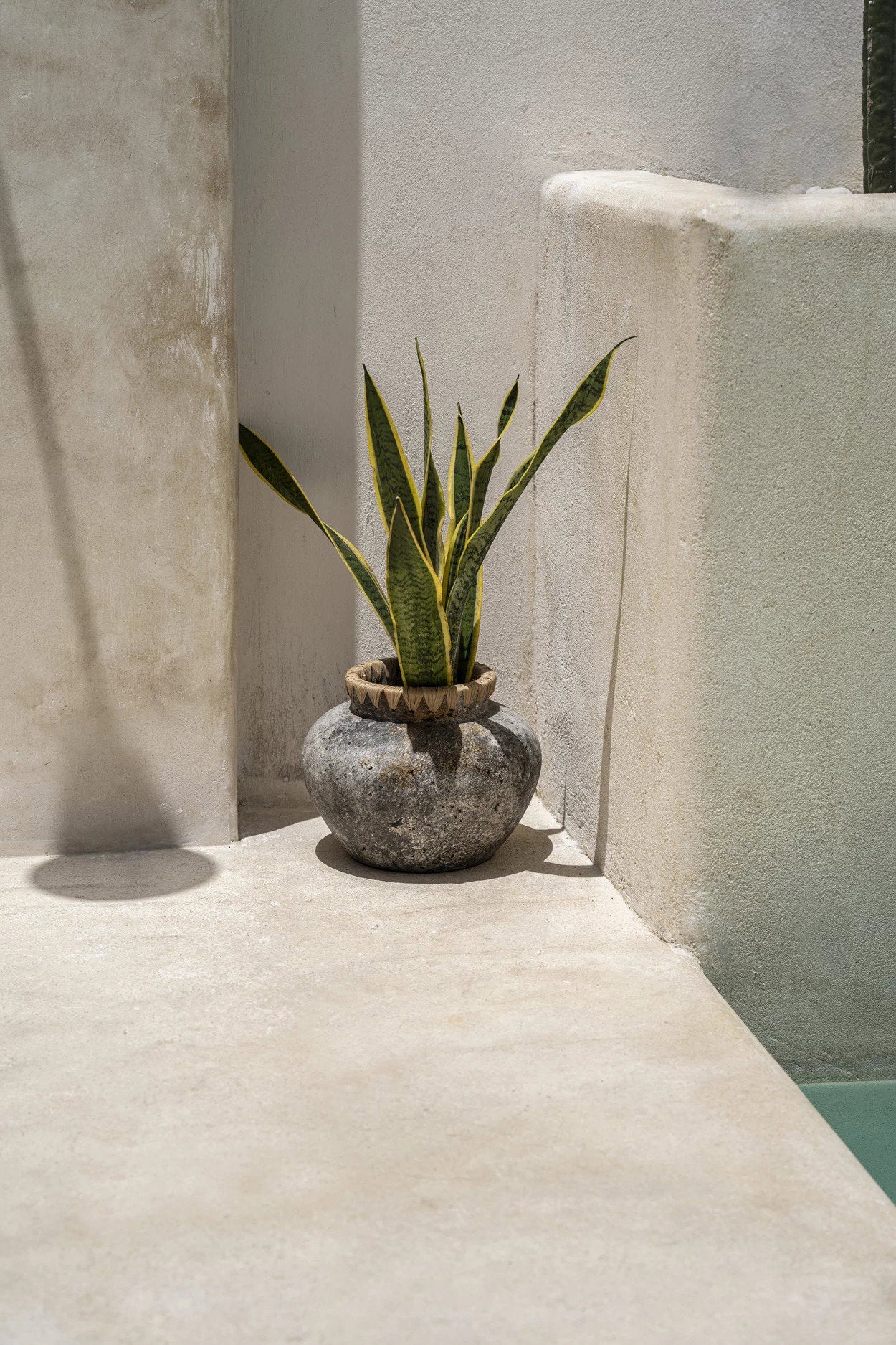 the-styly-vase-antique-grey-l