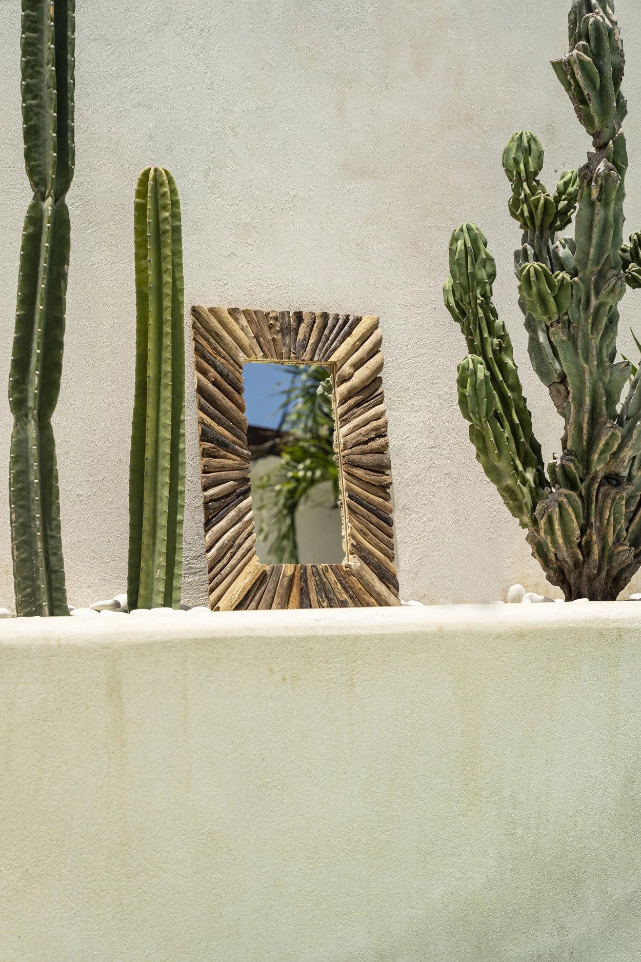 the-driftwood-framed-mirror-natural-m