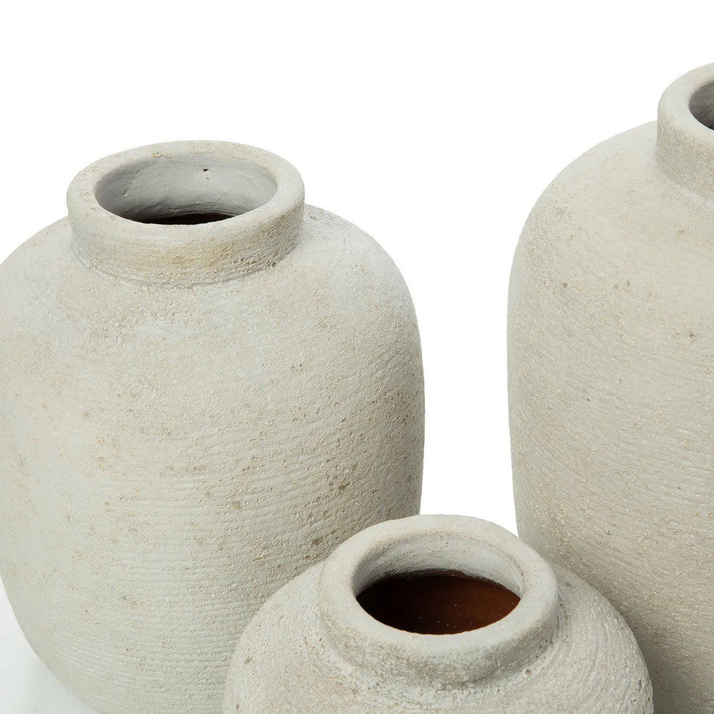 the-peaky-vase-concrete-m