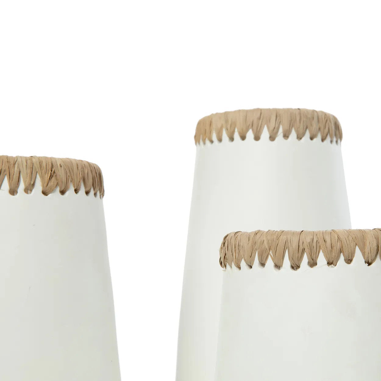 the-sneaky-vase-white-natural-m