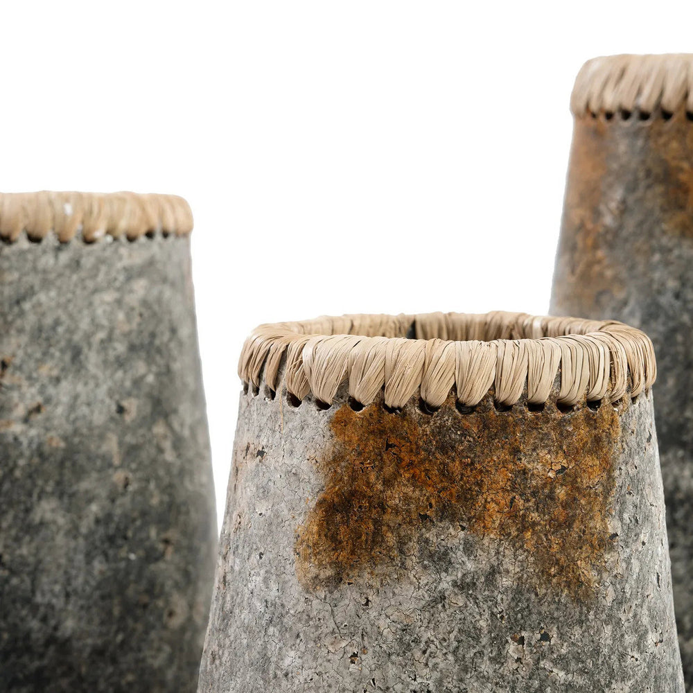 the-sneaky-vase-antique-grey-s