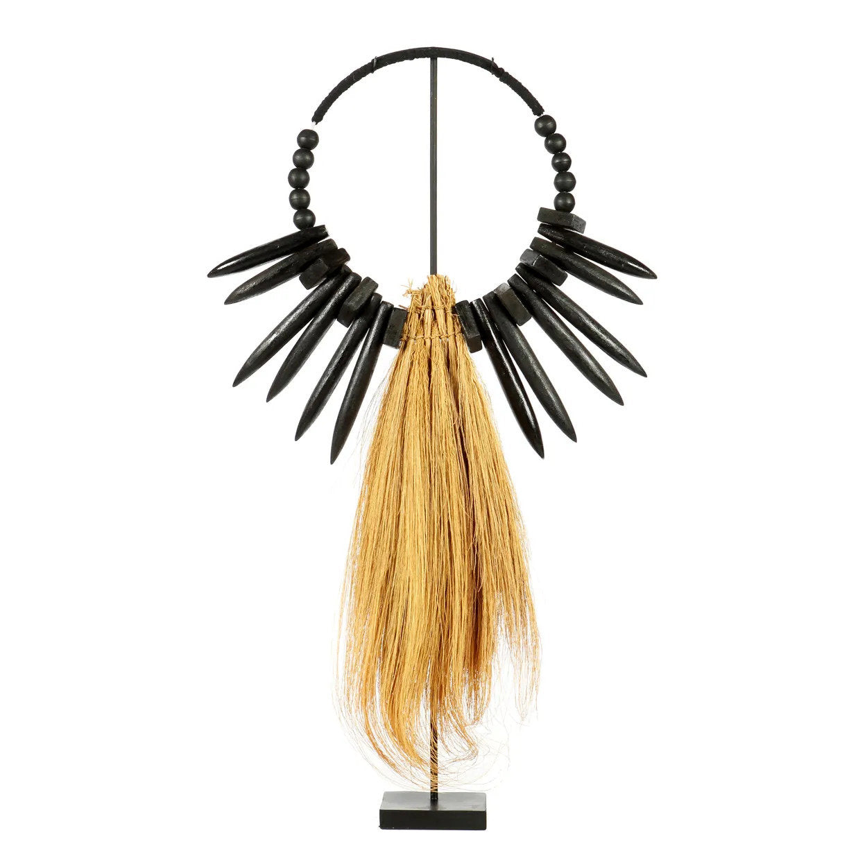Rayung wood stand decor with natural grass centerpiece