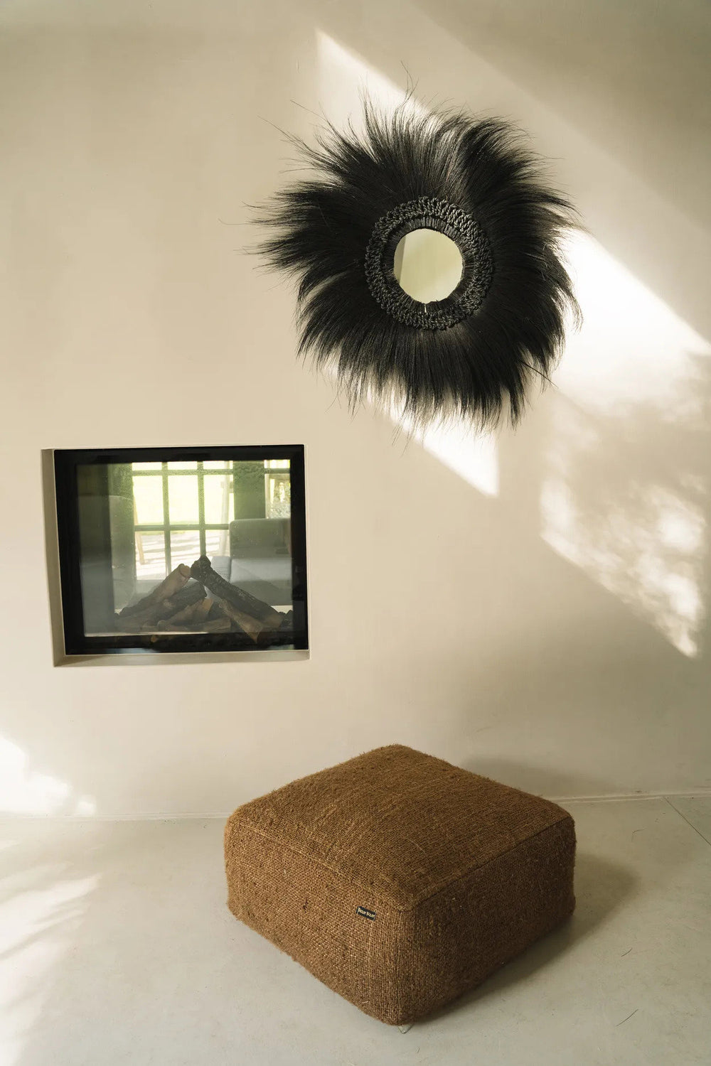 the-simba-mirror-black-m