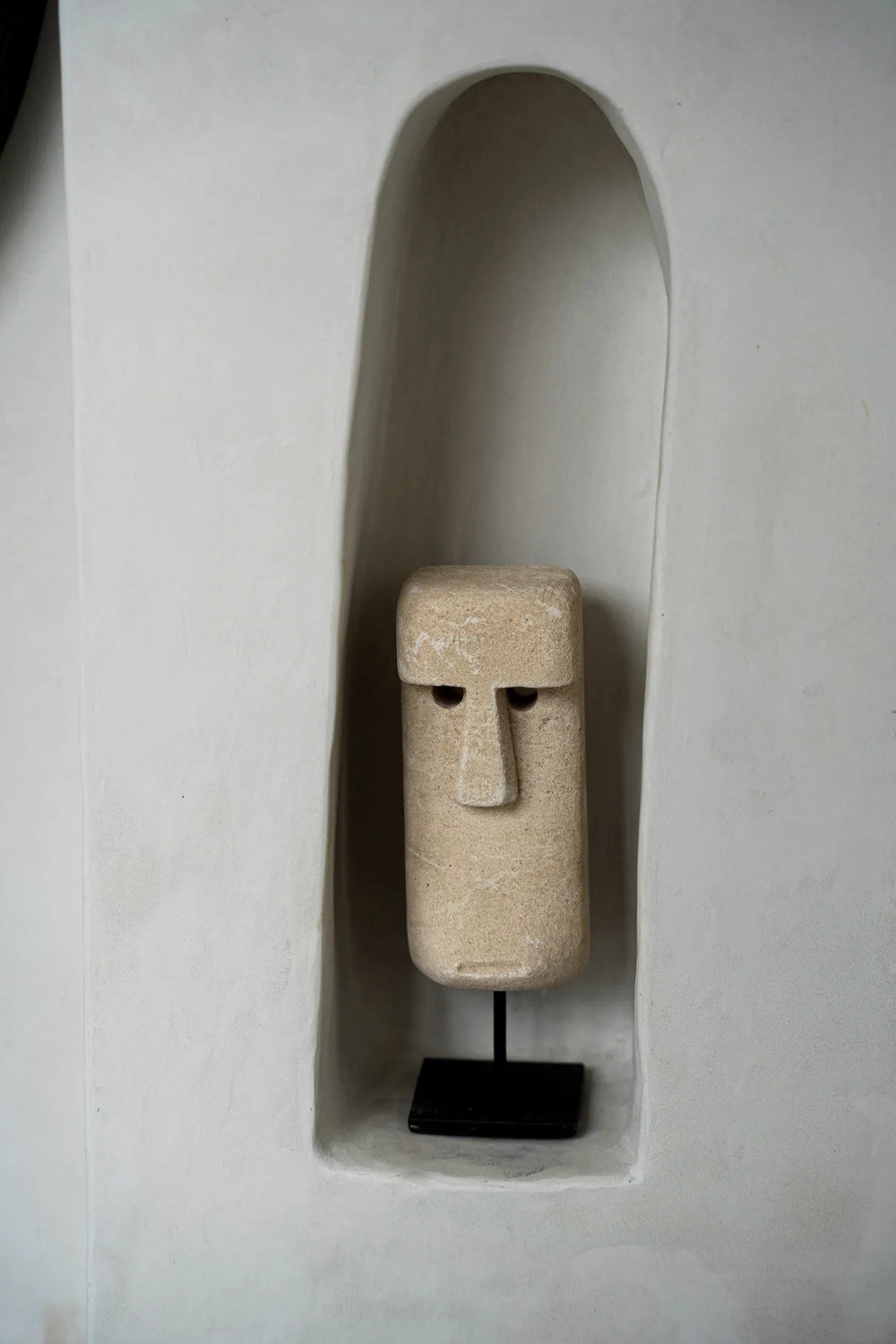 the-sumba-stone-20-on-stand