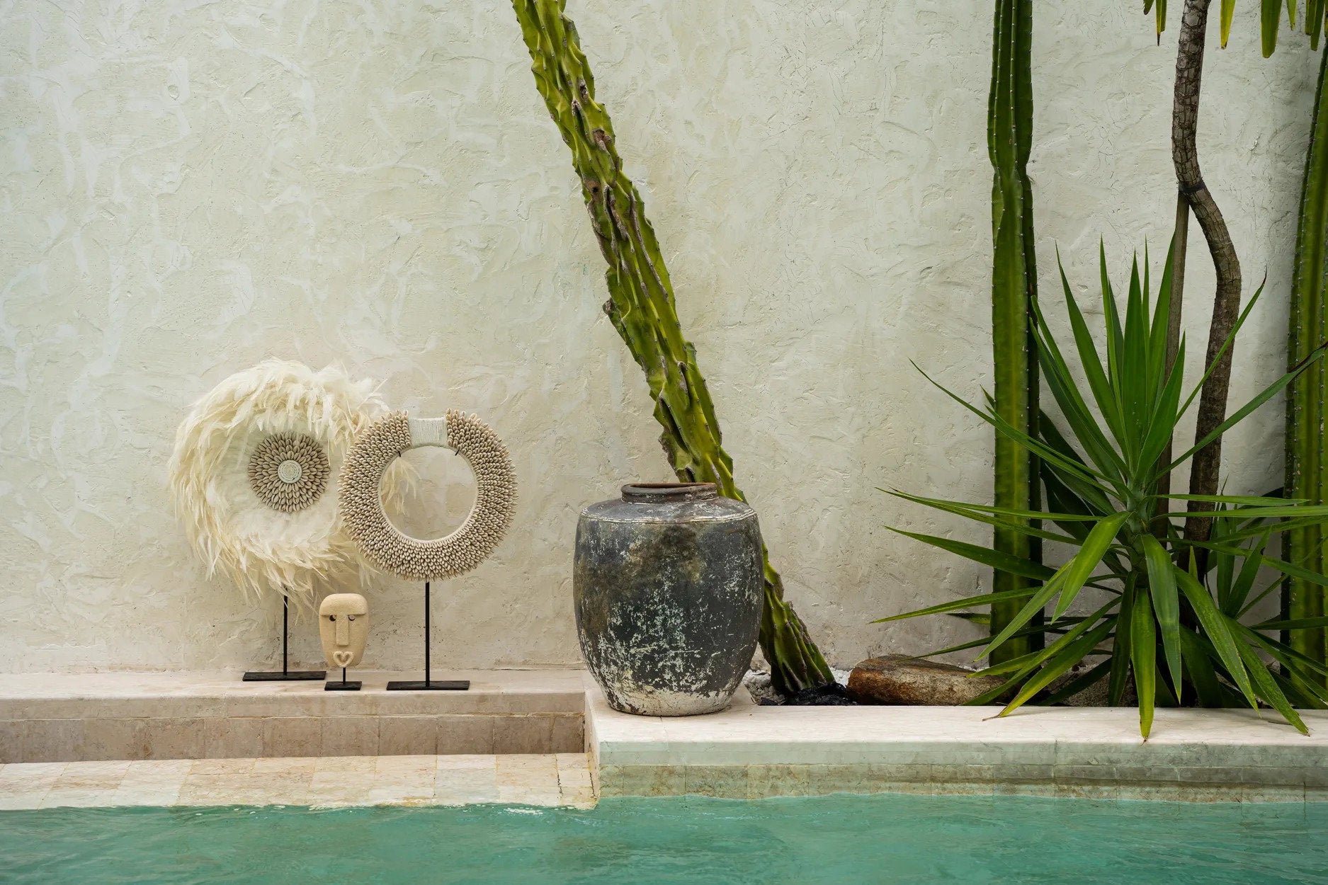 Medium-sized shell stand made from real shells and iron for rustic yet refined styling