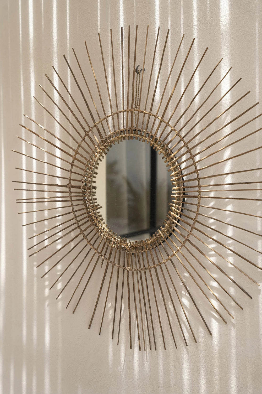 the-tropical-mirror-natural-l