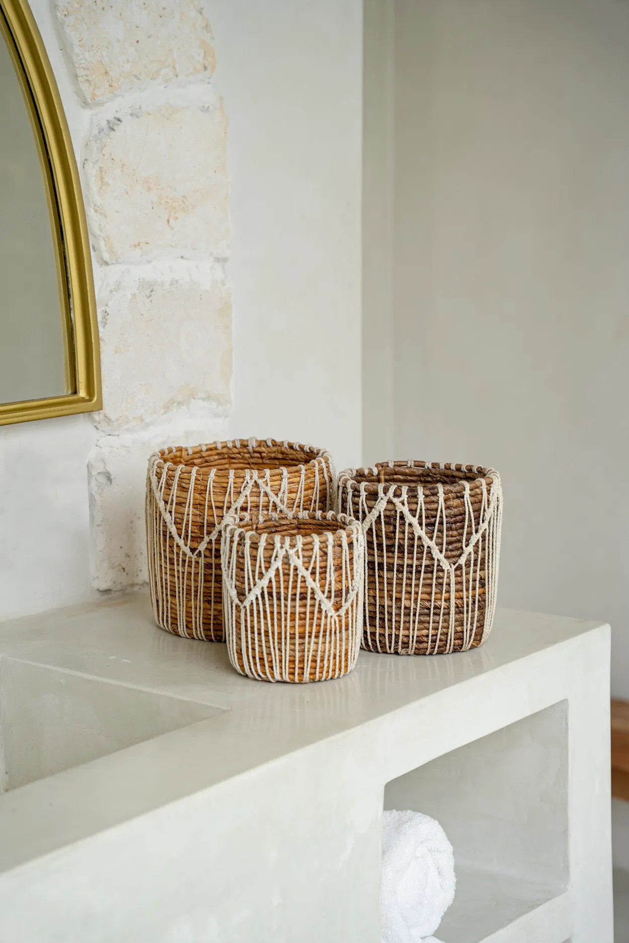 the-macra-mazing-basket-natural-white-m